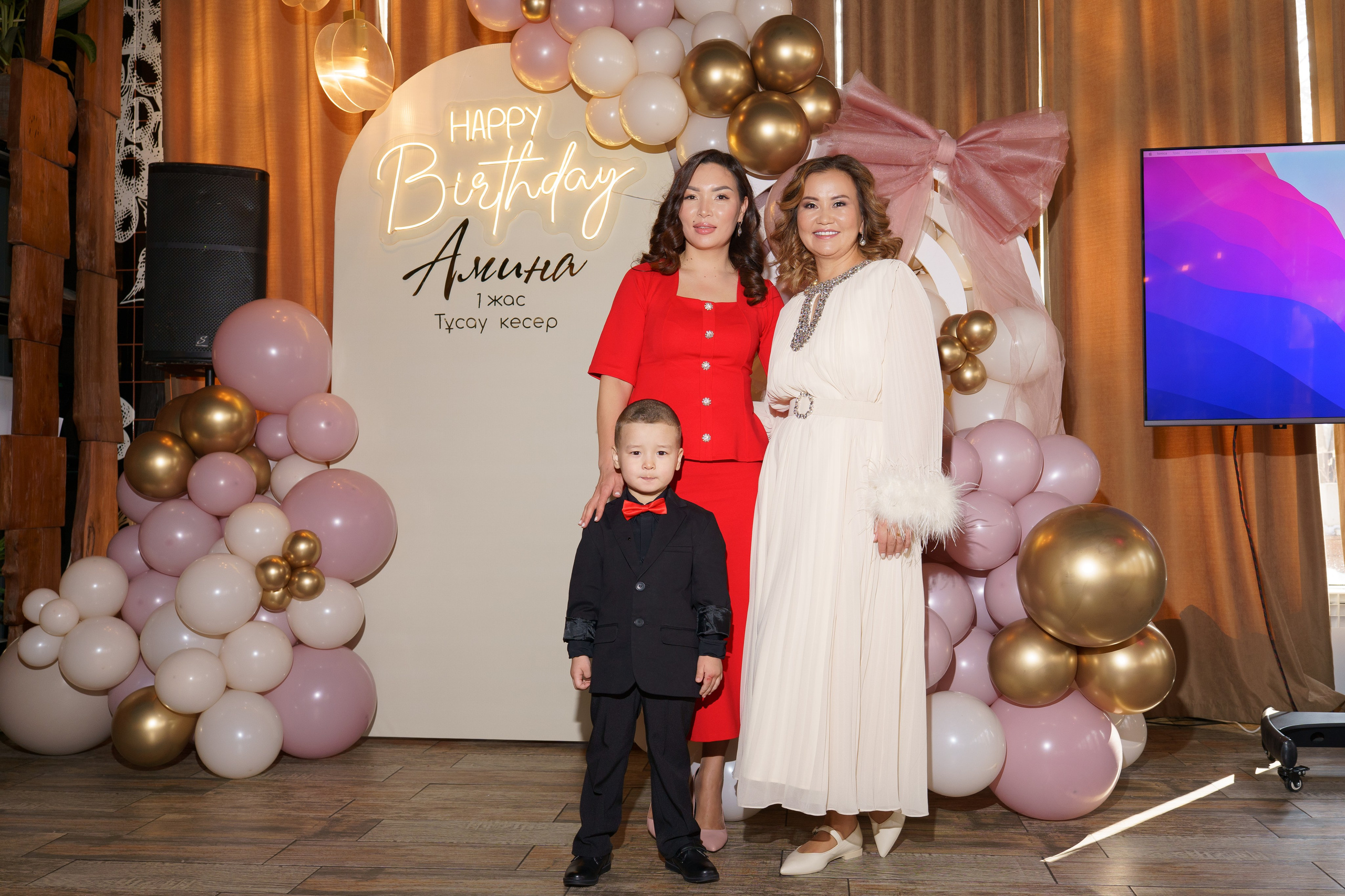 Амина — Тұсау кесер — 1 годик малышке