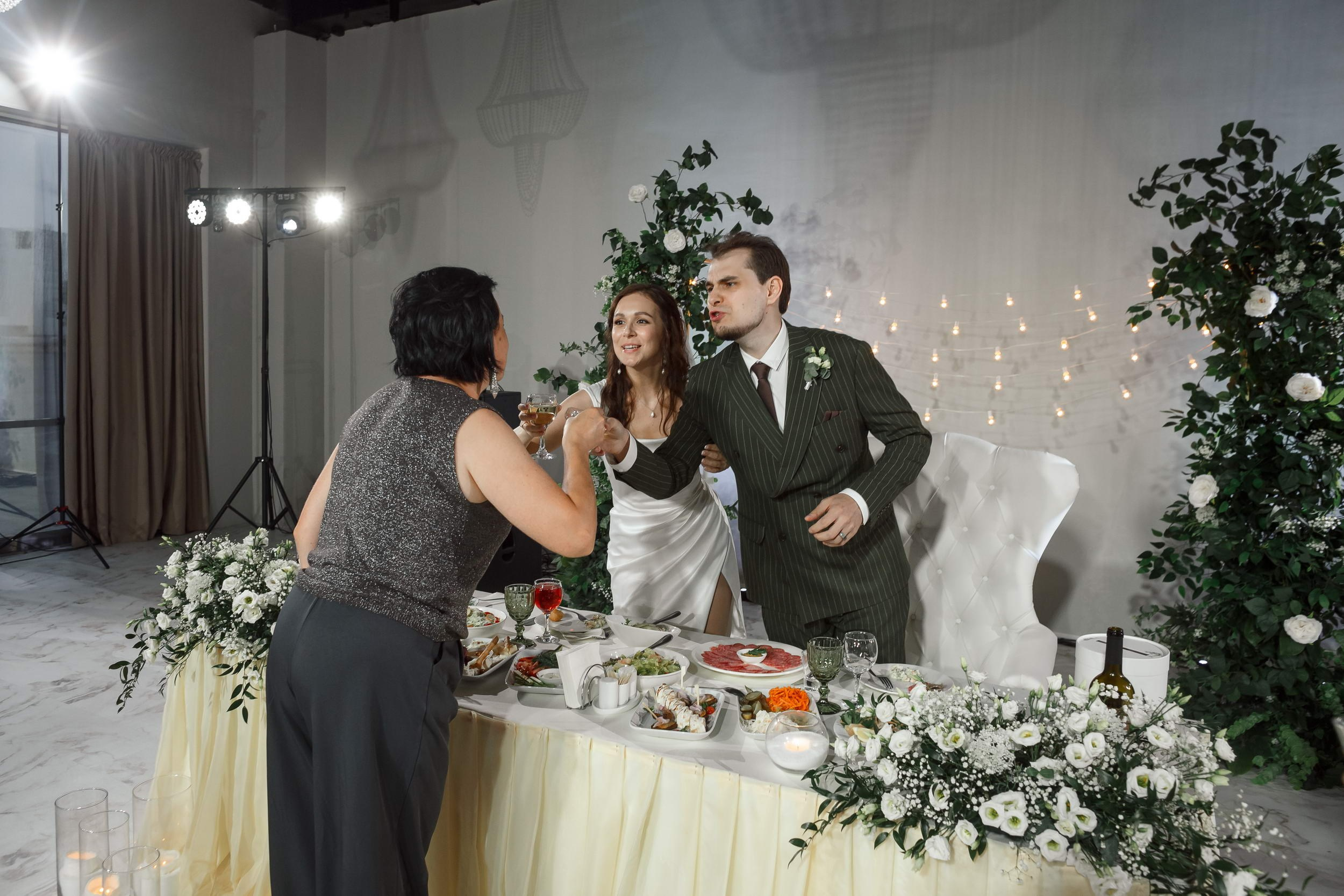 Свадебная фотосессия в Санкт-Петербурге. Свадебный фотограф Игорь Брундасов 8PHOTO на свадьбу венчание загс СПб