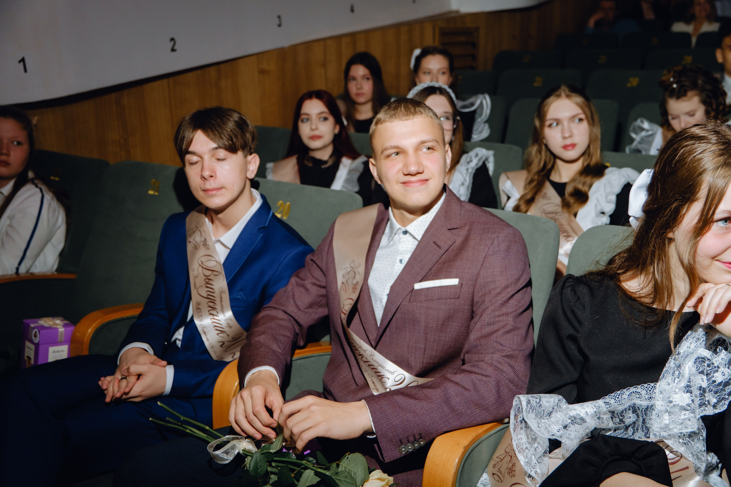 Последний звонок 11 класс. Фотограф Софья Володкина