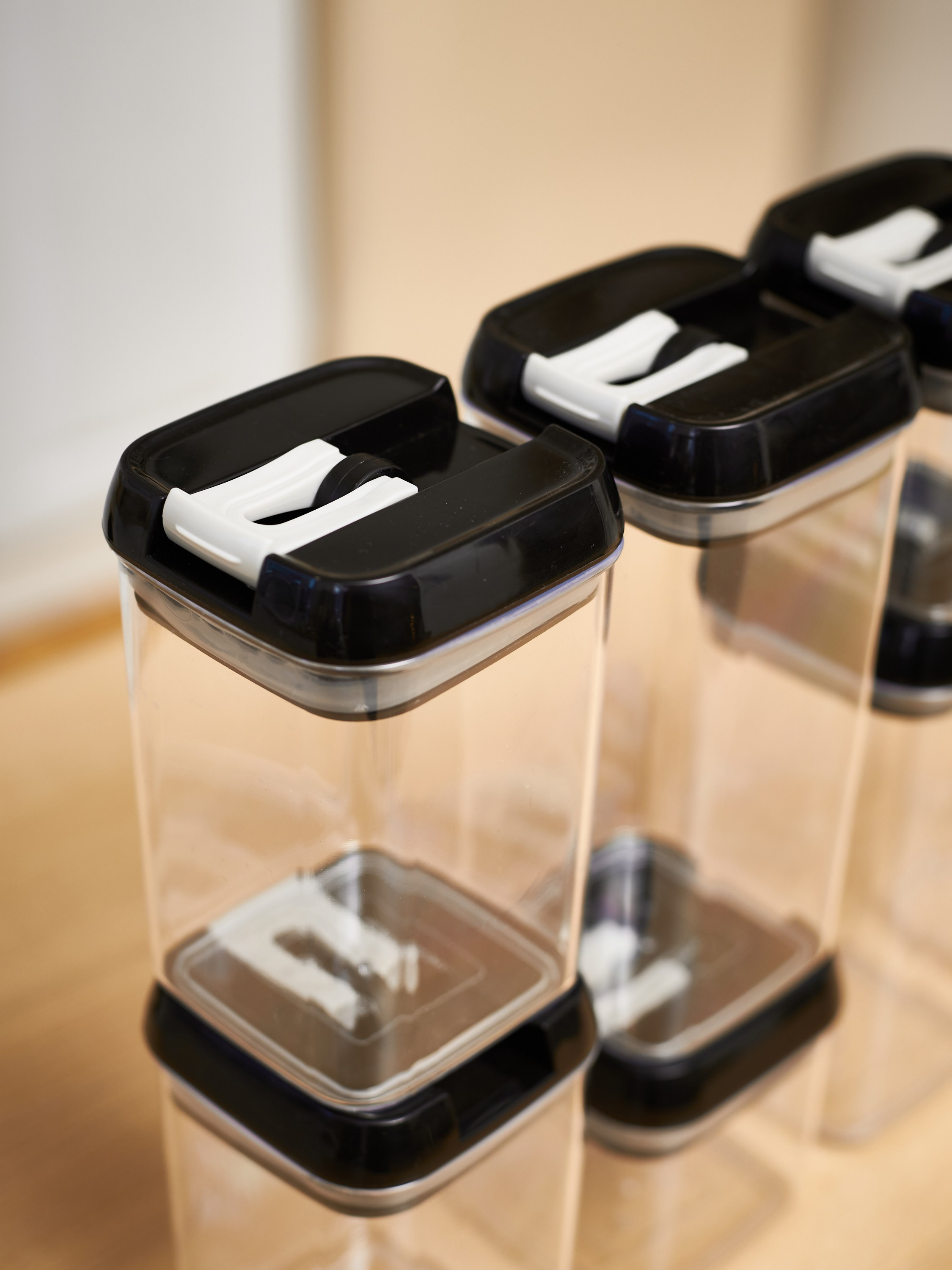 Контейнеры. Фотограф Екатеринбург Анастасия Жерновская | Маркетплейсы и нейрофото