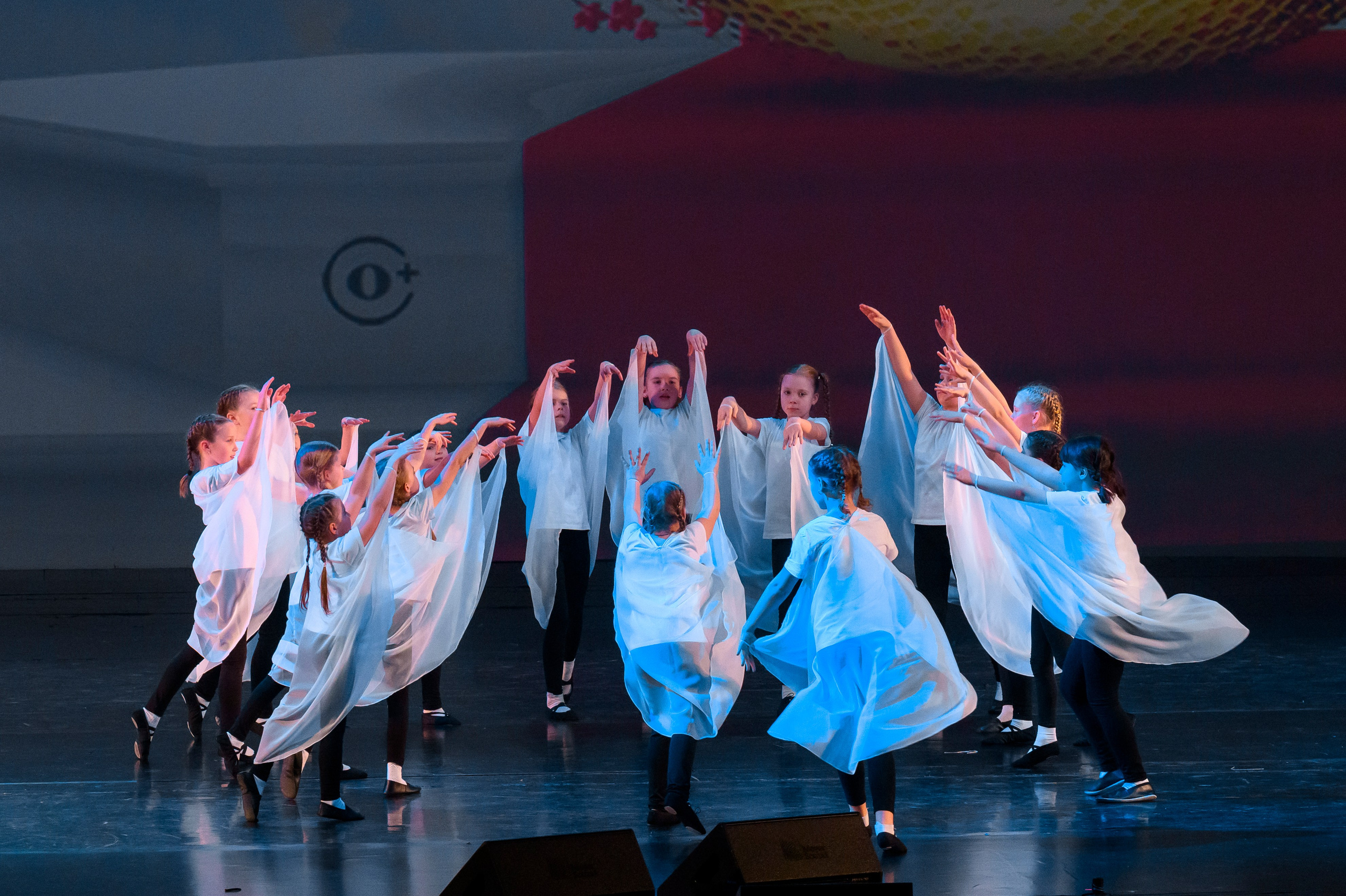 23 апреля, часть 2, БКЗ Октябрьский, г. Санкт-Петербург. Золотое яблочко