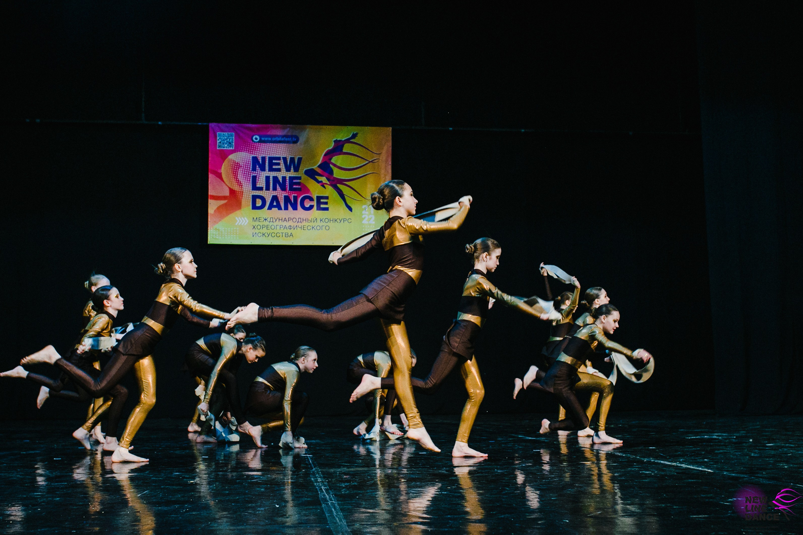 Концерты new line dance-magic universe-red. Фотограф в Новосибирске Ася Зверева