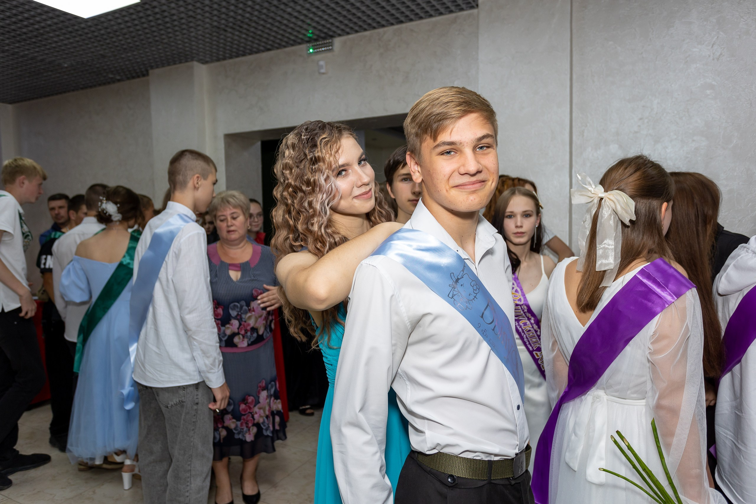 Вручение аттестата и выпускной вечер. Выпускные альбомы Майкоп, Краснодар Елена Золотарева