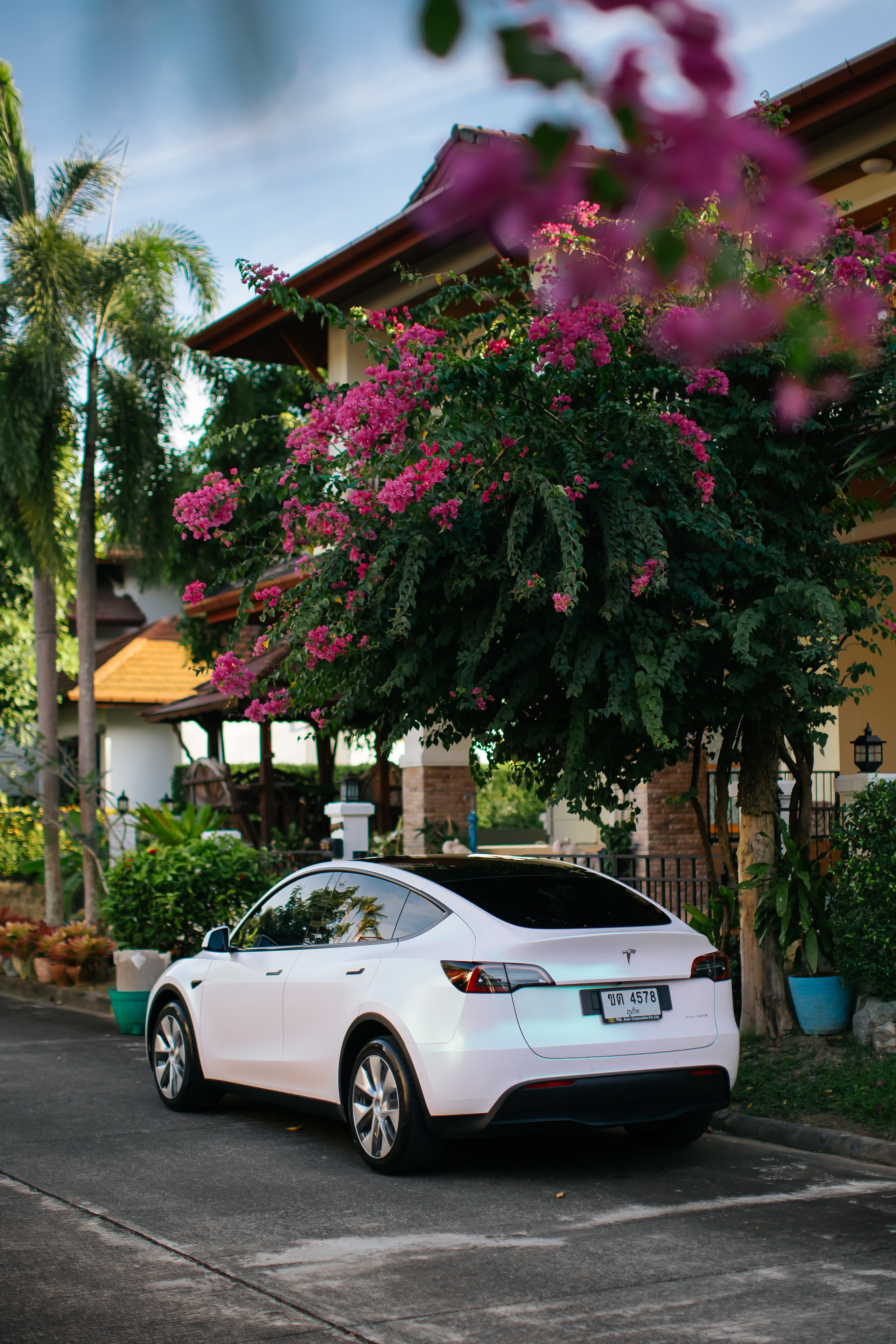 Tesla Model 3 Pearl. Фотограф в на Пхукете Сергей Войлоков