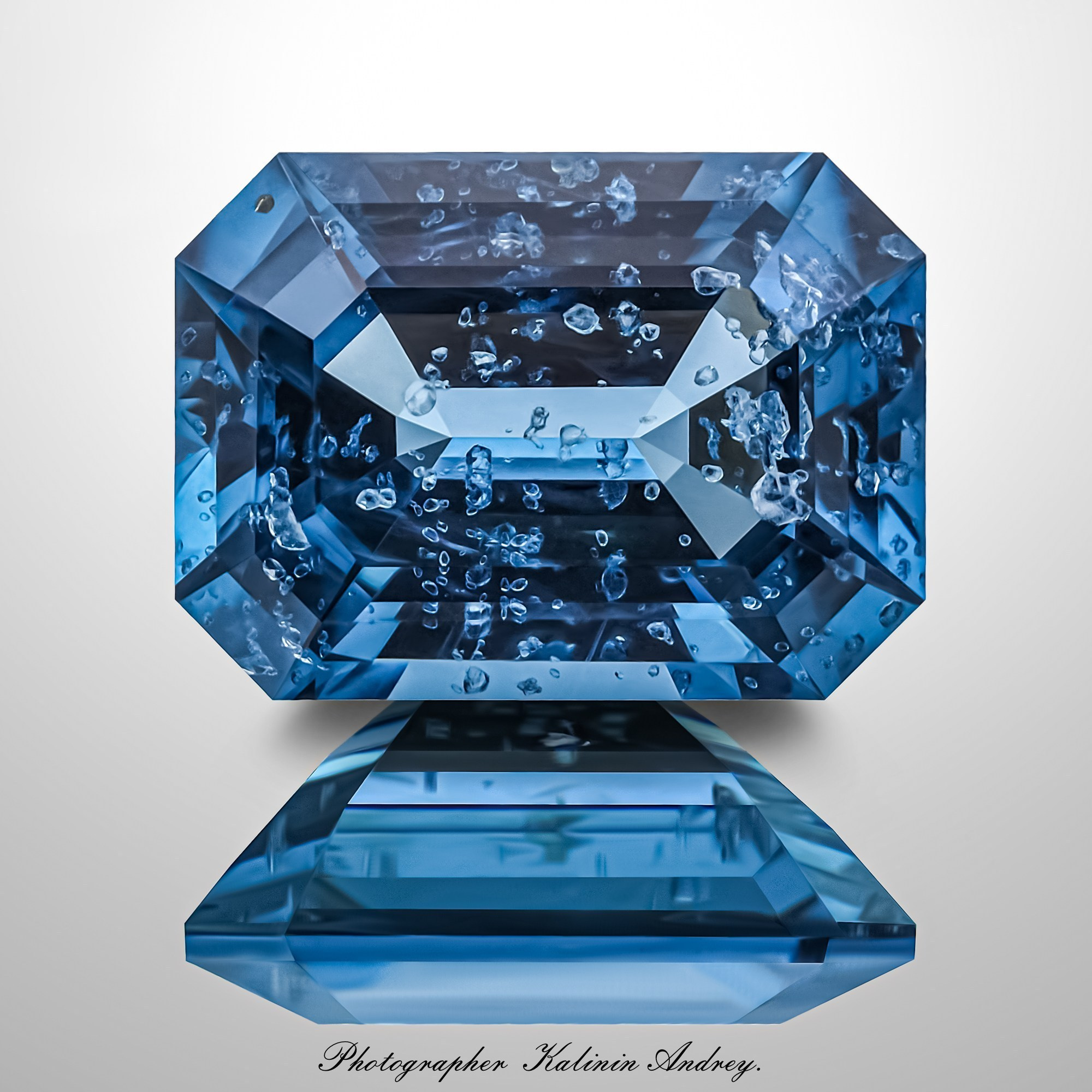 Фотографии в большом разрешении драгоценных камней на продажу купить тел +79 660 031 307. Высококачественная профессиональная рекламная фотосъёмка ювелирных украшений, драгоценных камней в Москве. Обучение, консультация