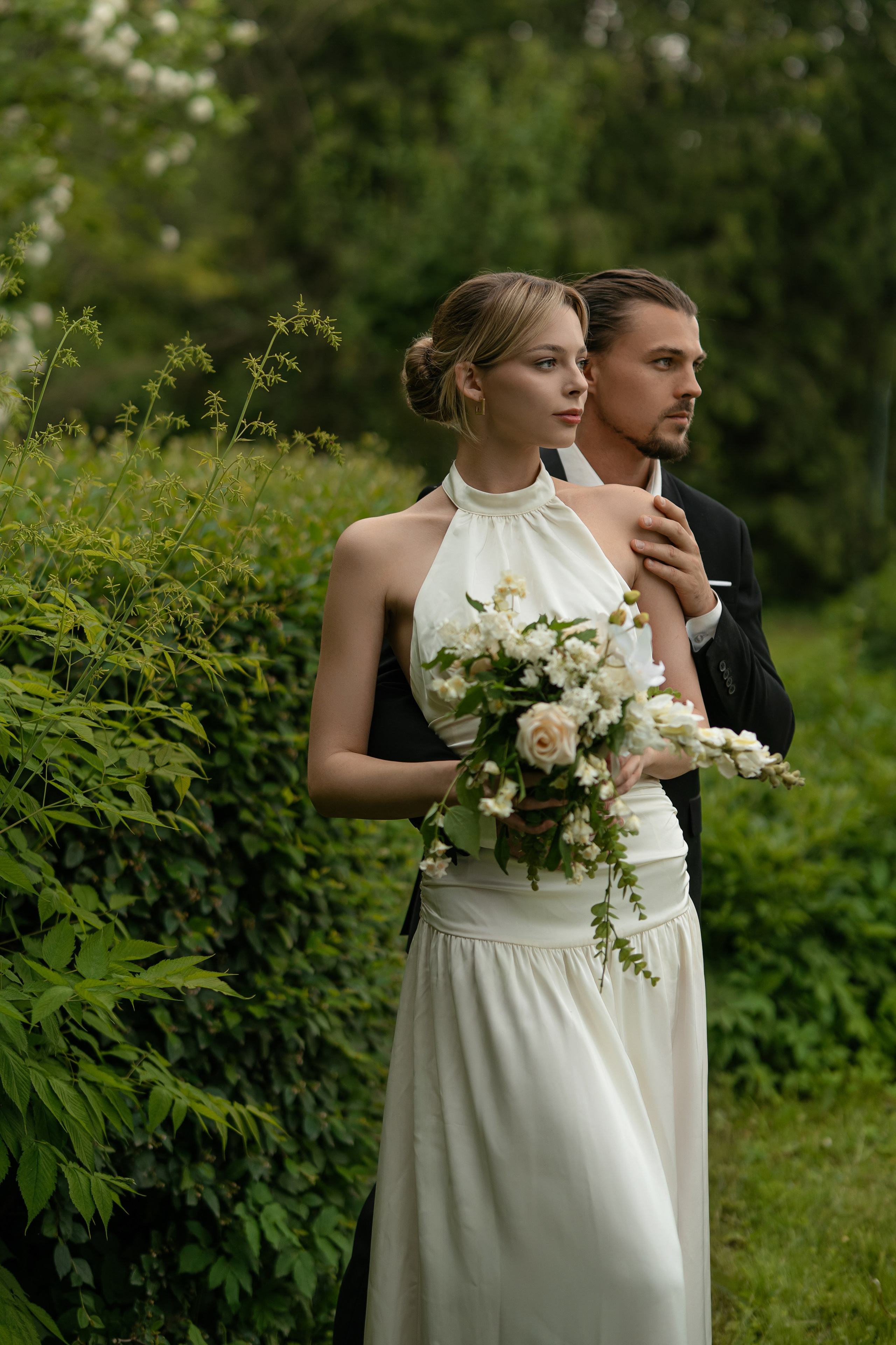 Свадебная прогулка, а парке Сокольники. Фотограф Сергиев Посад / Москва / Дмитров / Дубна