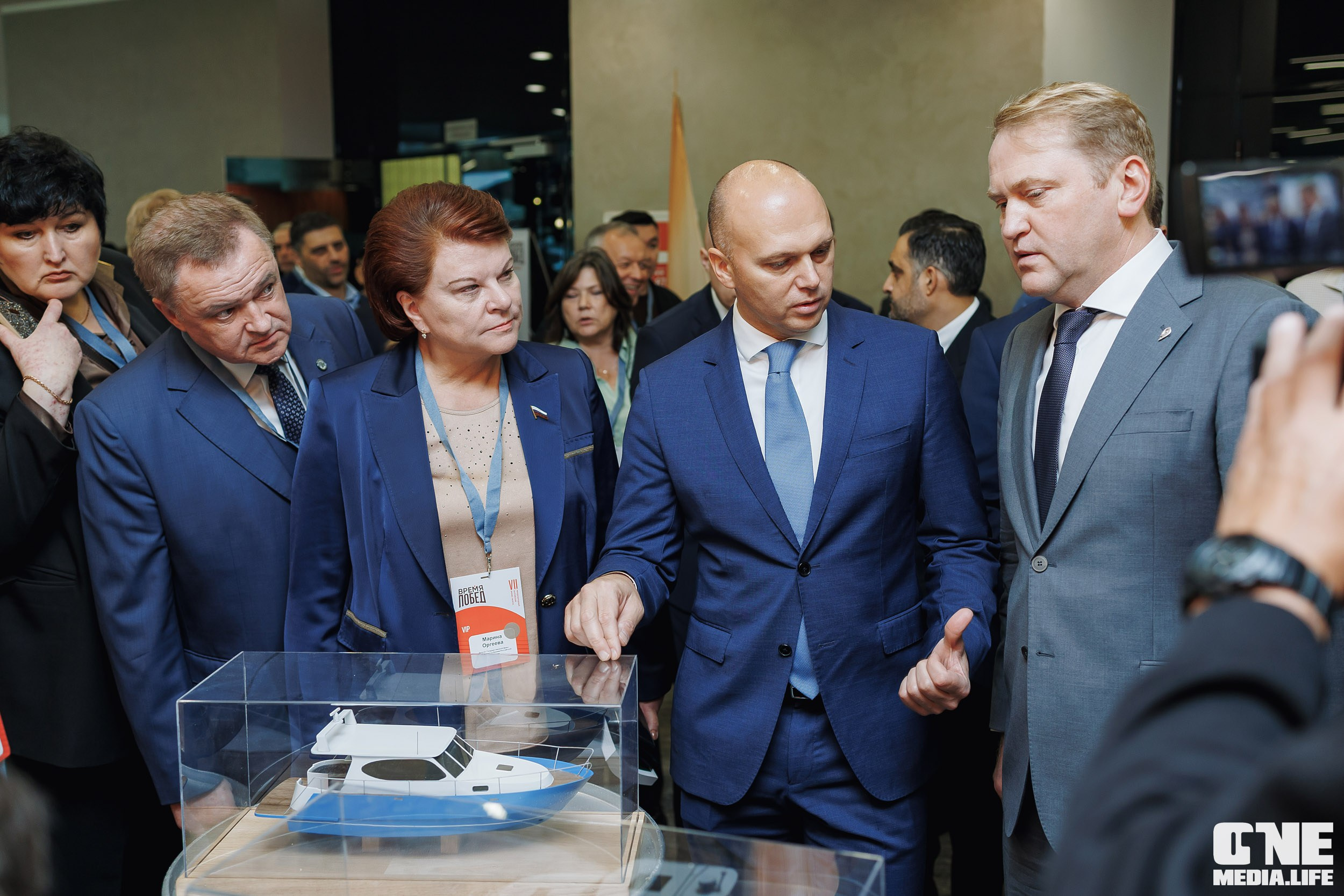 Фоторепортаж VII Международный форум «Вселенная бизнеса. Время Побед». One Media Life: фоторепортажи, фотоотчеты с мероприятий и заведений