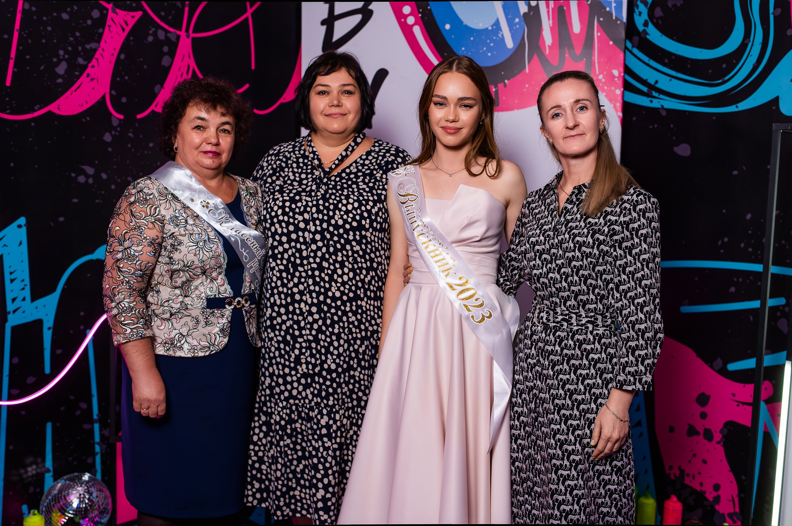 Выпускной МБОУ «СОШ № 34». Фотограф в Кемерово Владислав Шульц