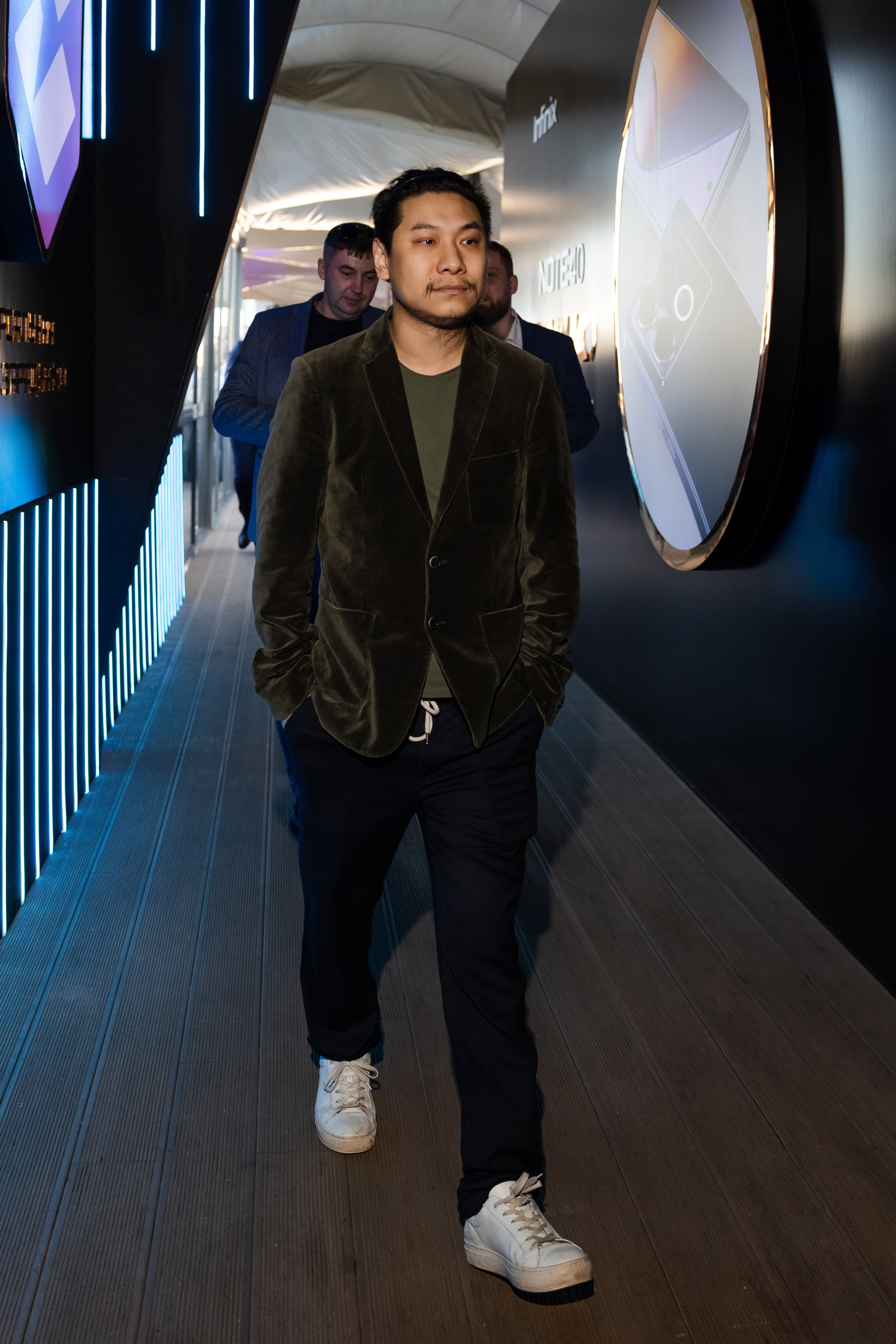 Презентация Infinix. Свадебный репортажный фотограф в Москве