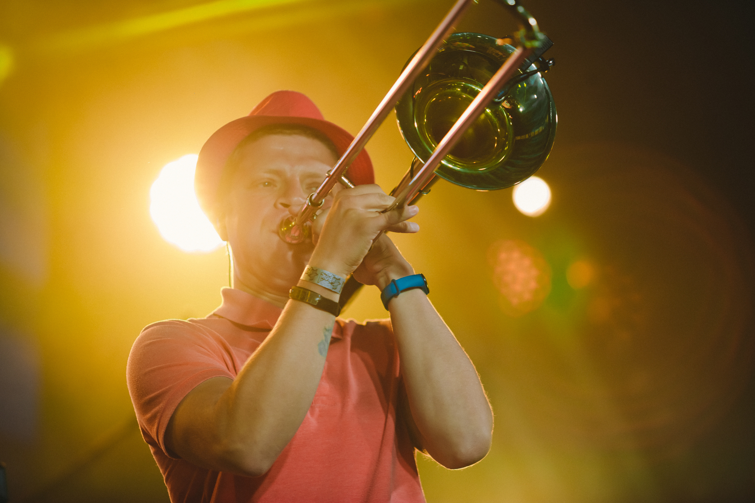 ЯМАЙСКИЙ И ОСТРОВИТЯНЕ (ЖИВОЙ). Photographer Sonkina Tatiana (Tanya Ash)