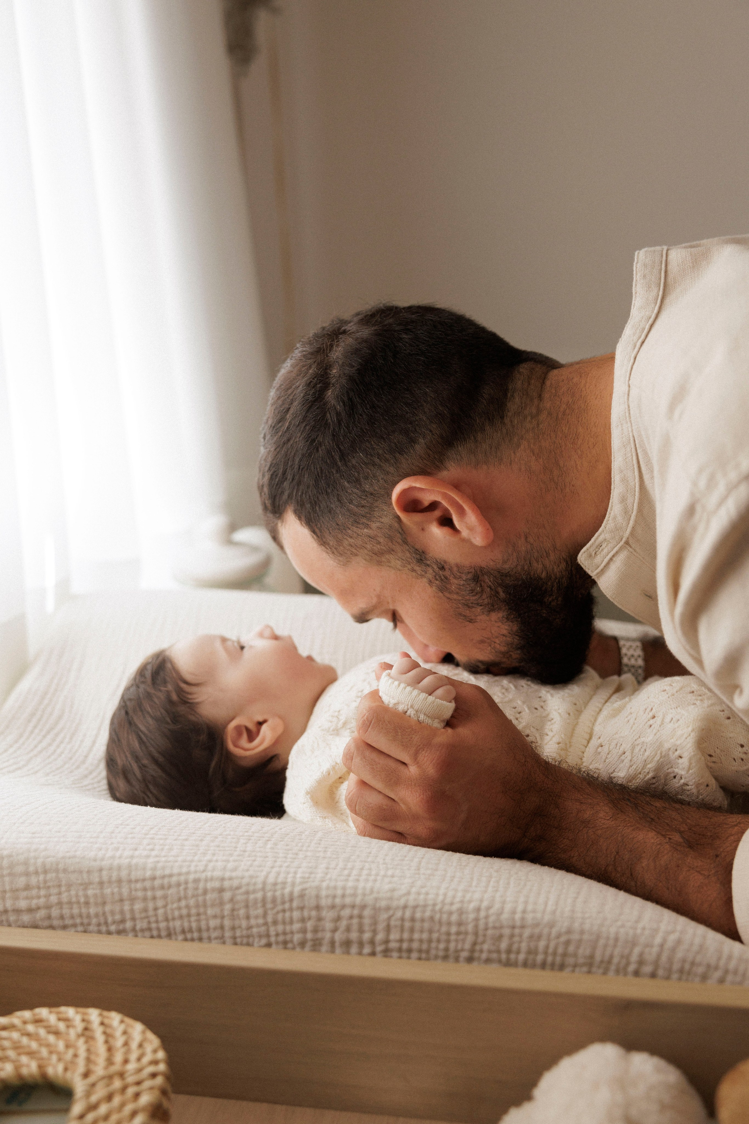New born family photoshoot at home. Wedding and family photographer