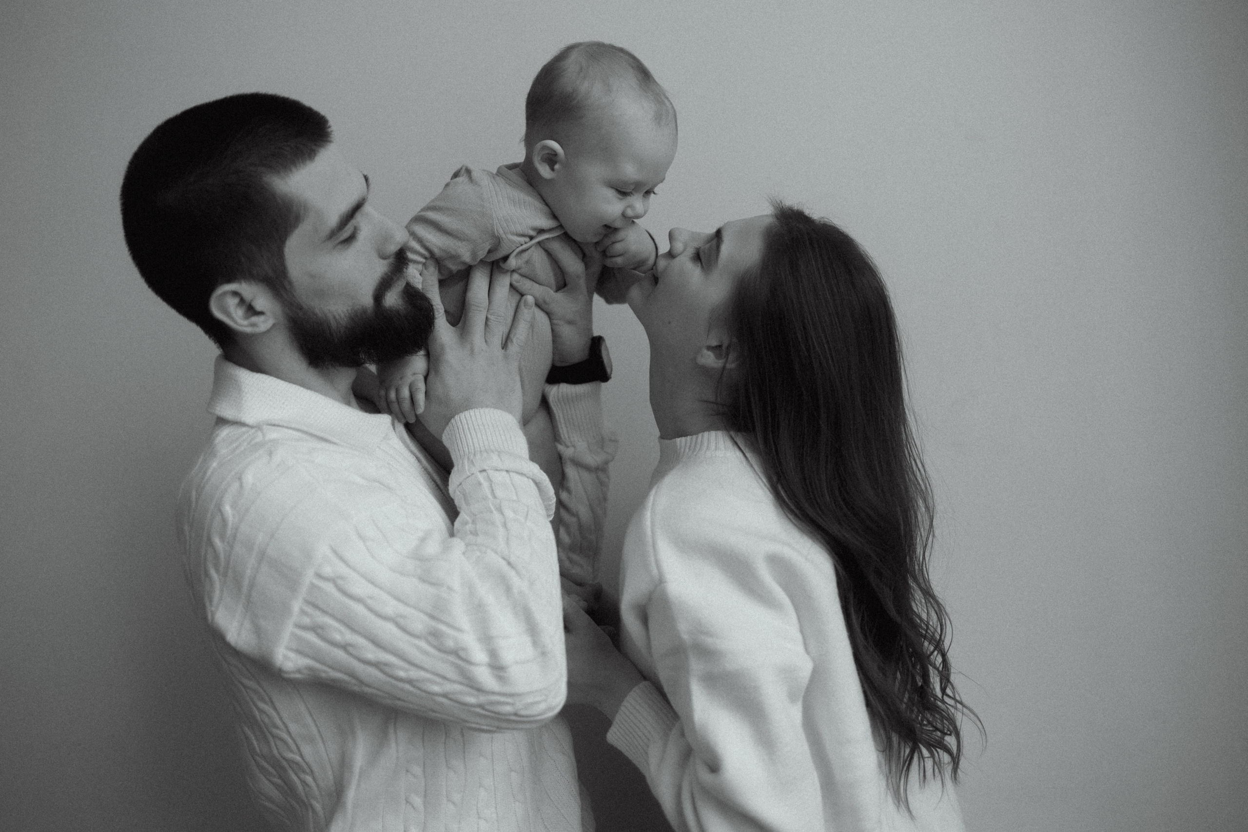 Семейная фотосессия в студии. Семейный фотограф Москва Юлиана Фетисова