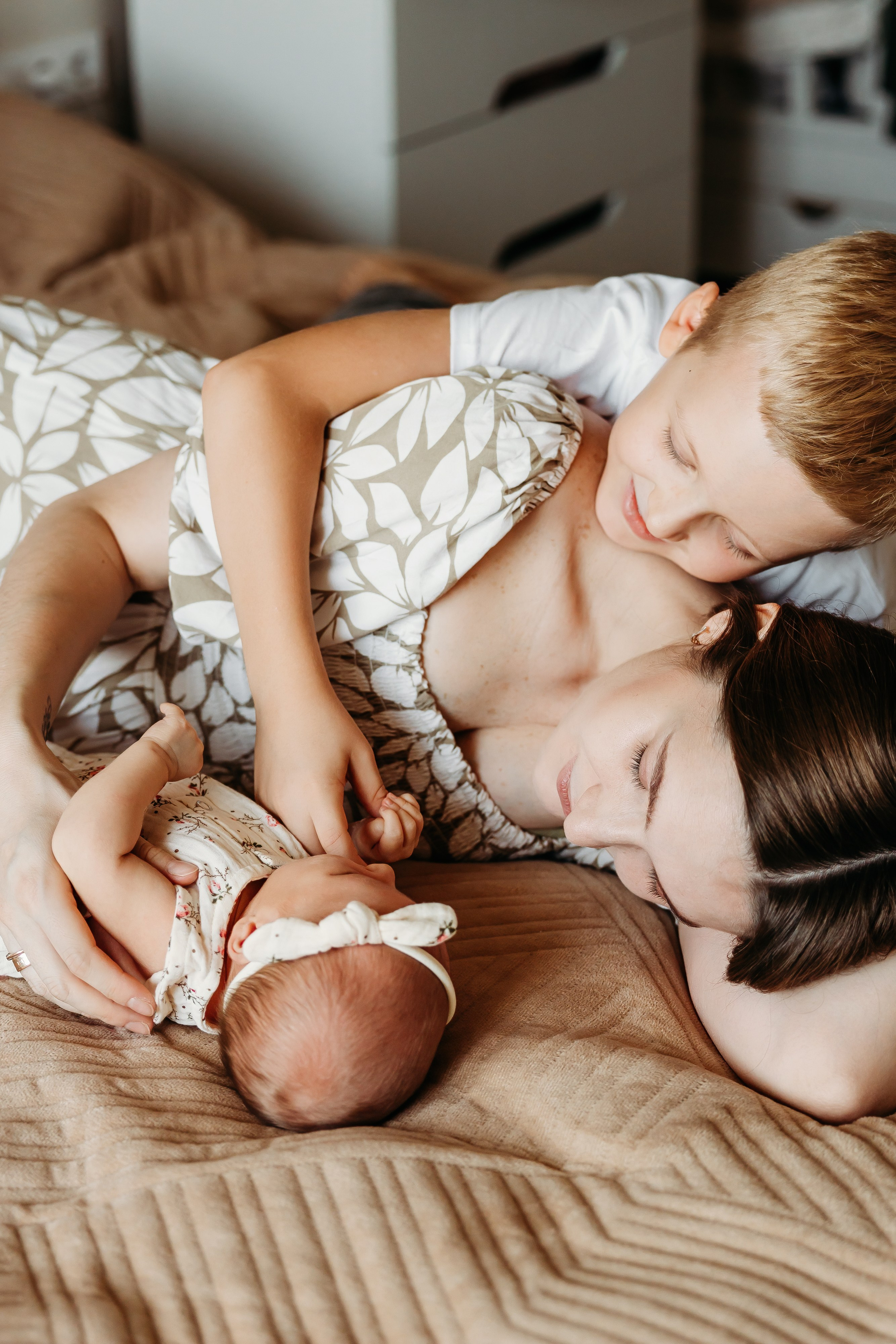 Мия. Семейный и детский фотограф в Краснодаре. Фотограф новорожденных. Фотограф ньюборн. Фотограф родов Краснодар. Катя Угнивенко