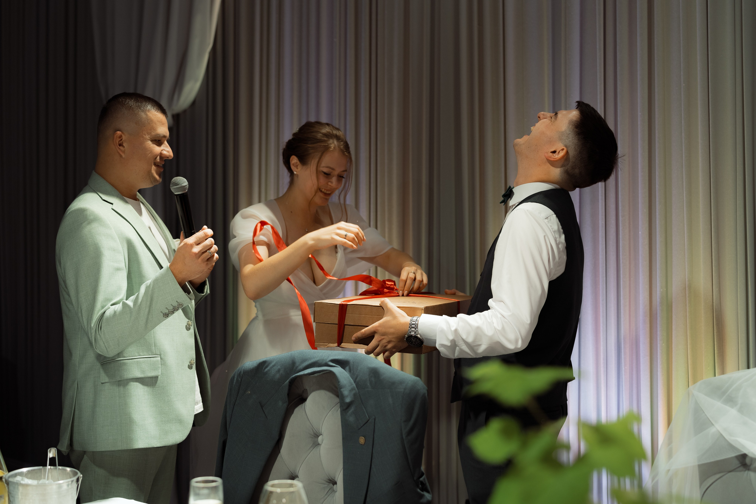 Таня и Лёша — свадьба и прогулка в парке. Свадебный фотограф Дмитрий Родионов — Санкт-Петербург и Ленинградская область