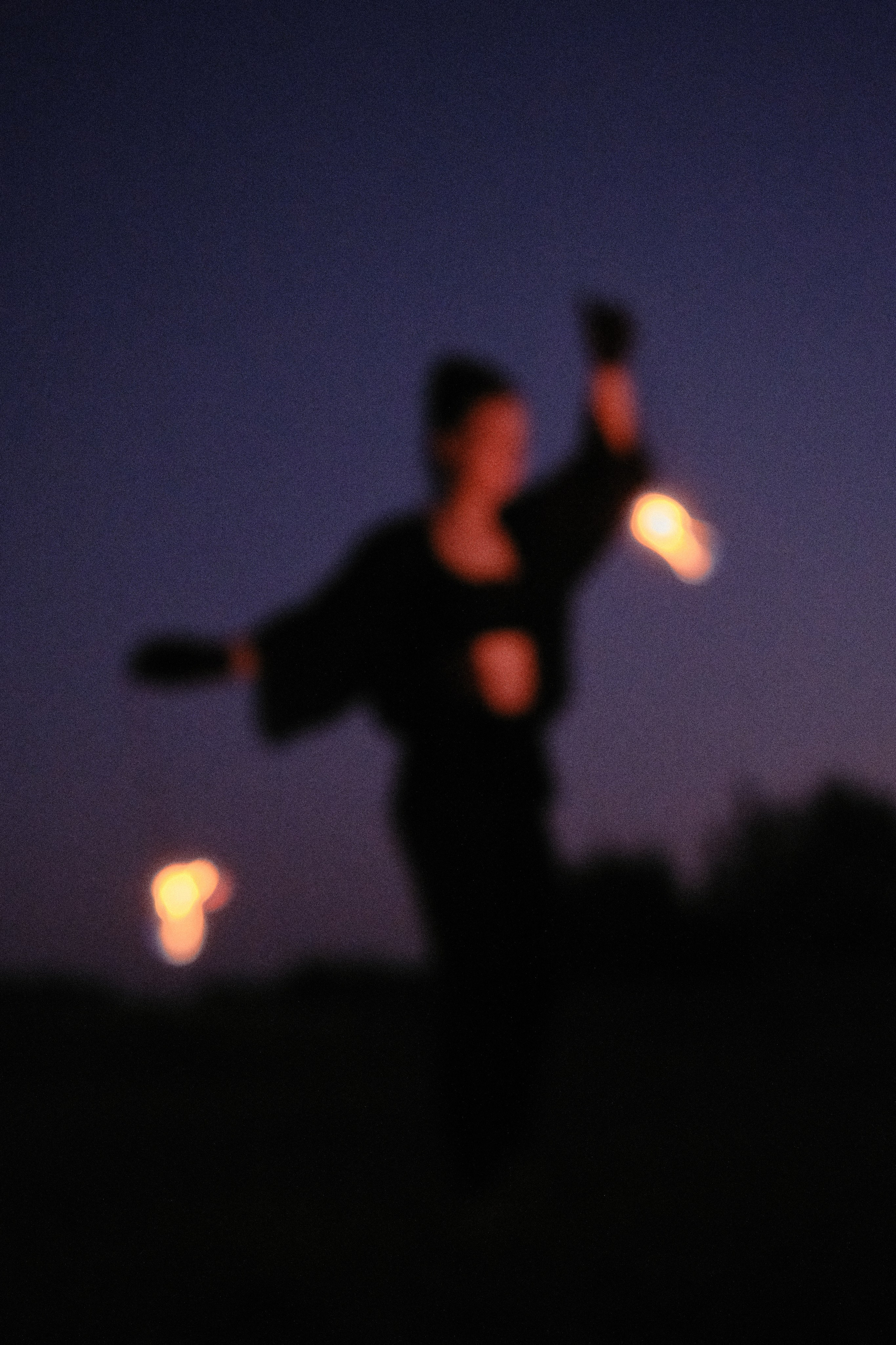 Фотоальбом с избранными женскими портретами