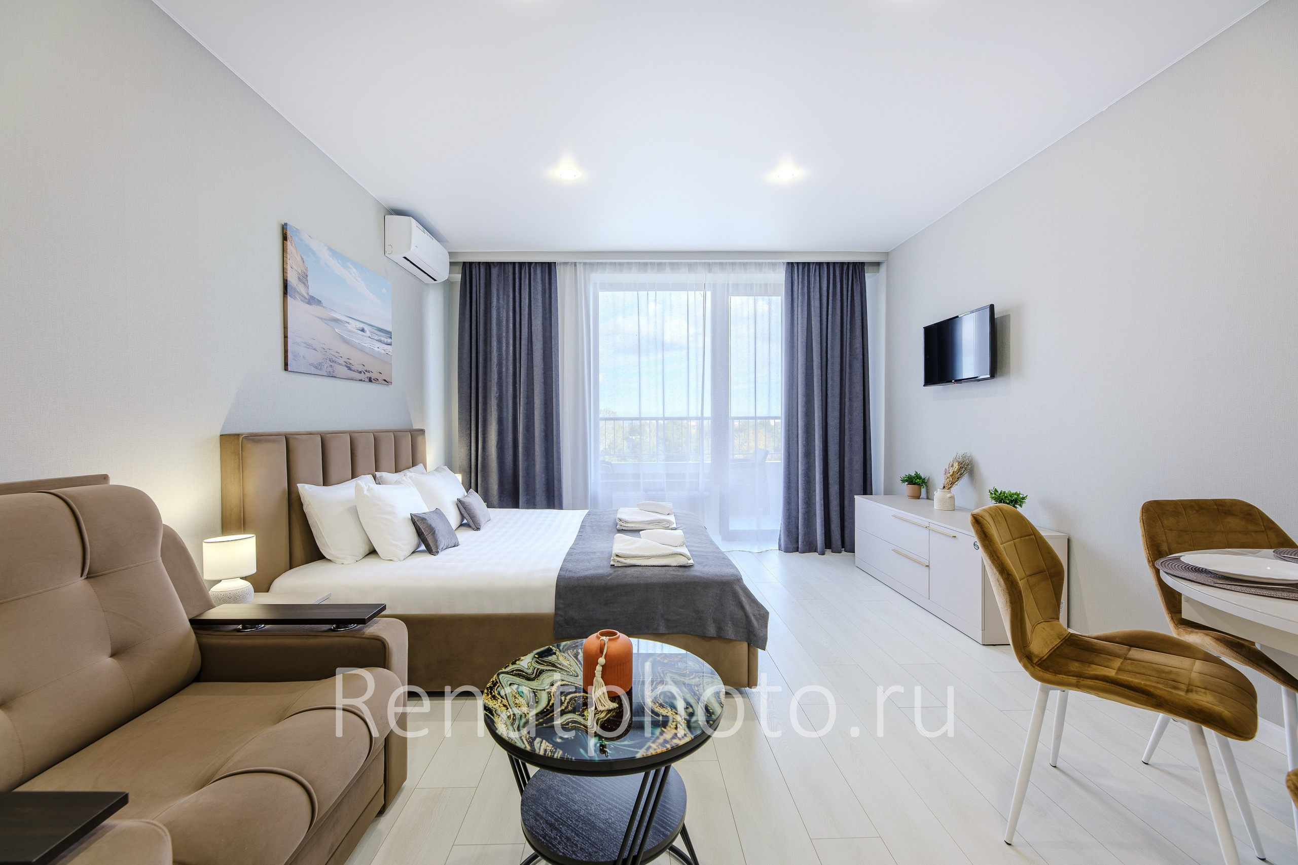 Renatphoto-Профессиональная фотосъемка номеров в отелях. Профессиональная фотосъёмка интерьеров, предметная фотосессия еды для меню г. Анапа