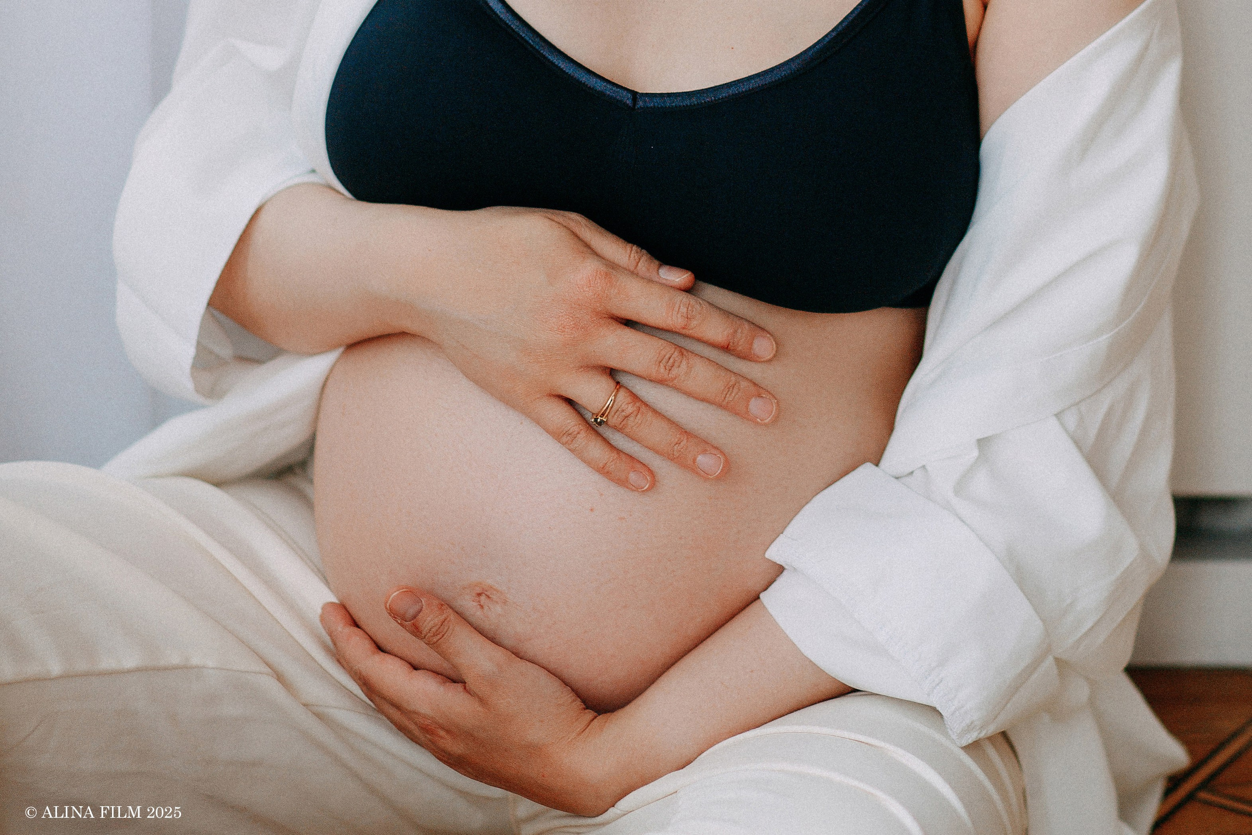 Фотосессия беременности в стиле минимализма. Фотограф в Санкт-Петербурге Alina Film