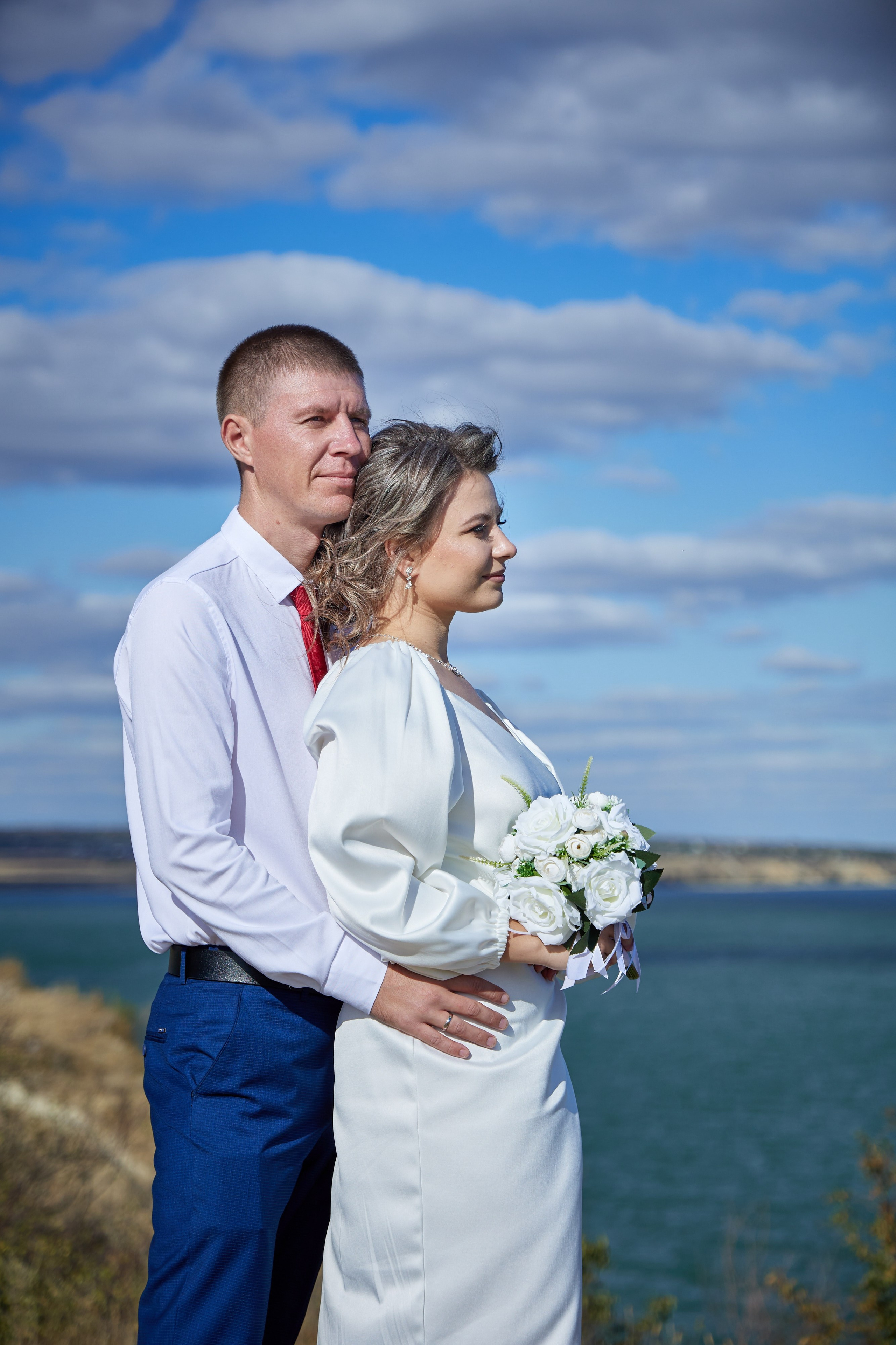 Фотосъемка в ЗАГСе, прогулка молодых, банкет