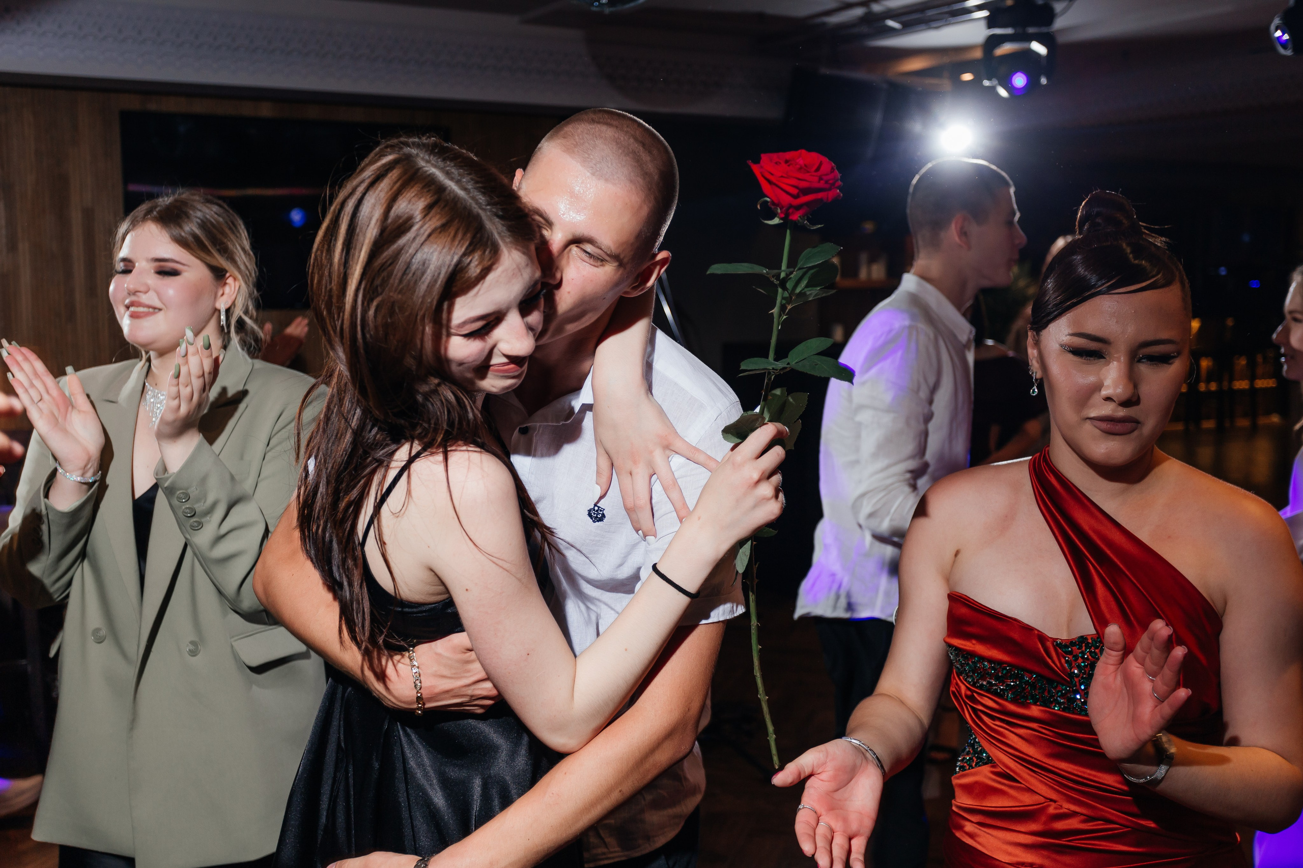 Выпускной 11 «А». Школа № 42. Свадебный фотограф в Краснодаре Николай Крауз