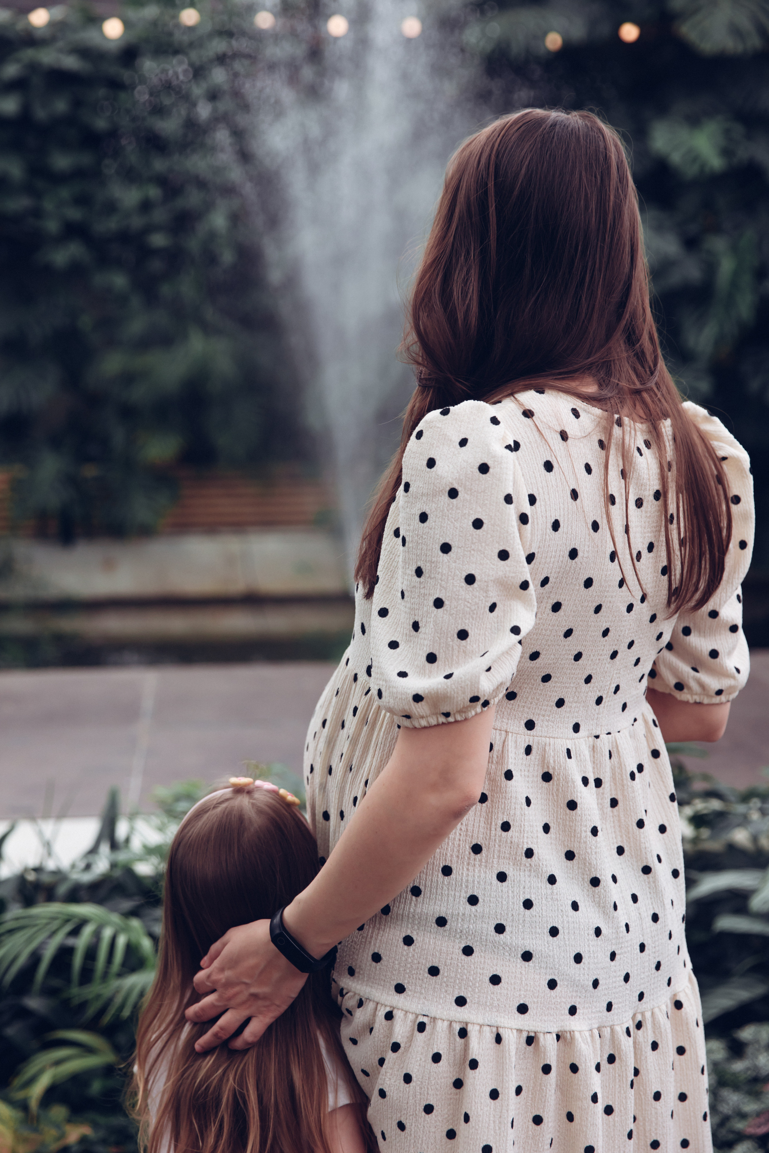 Катя, прогулка в оранжерее Таврического сада. Семейный фотограф в Санкт-Петербурге Алиса Мохова