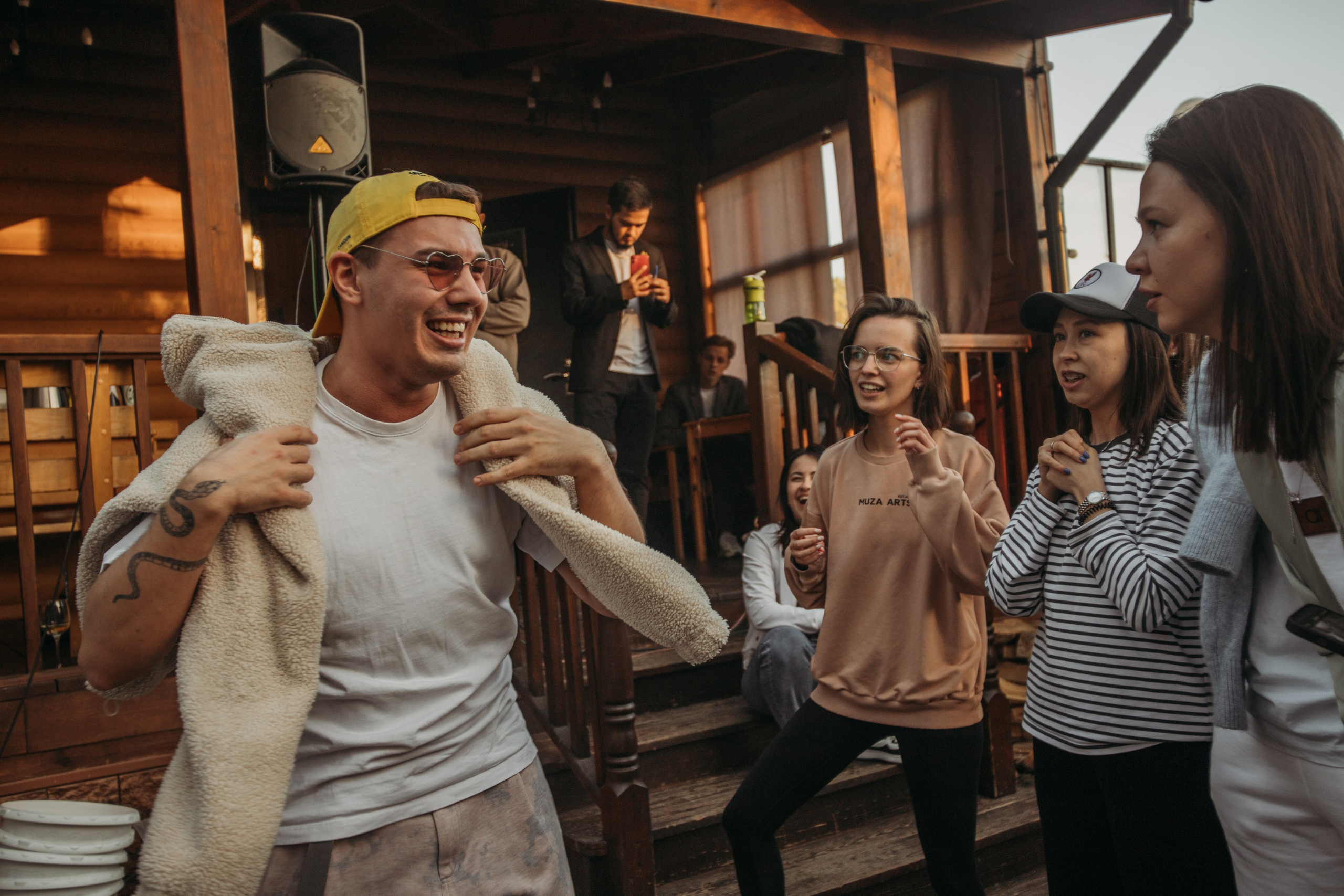 Корпоратив Muza_Arts. Венера Гайн. Репортажный фотограф  Тюмень. Обучение фотографии с 0