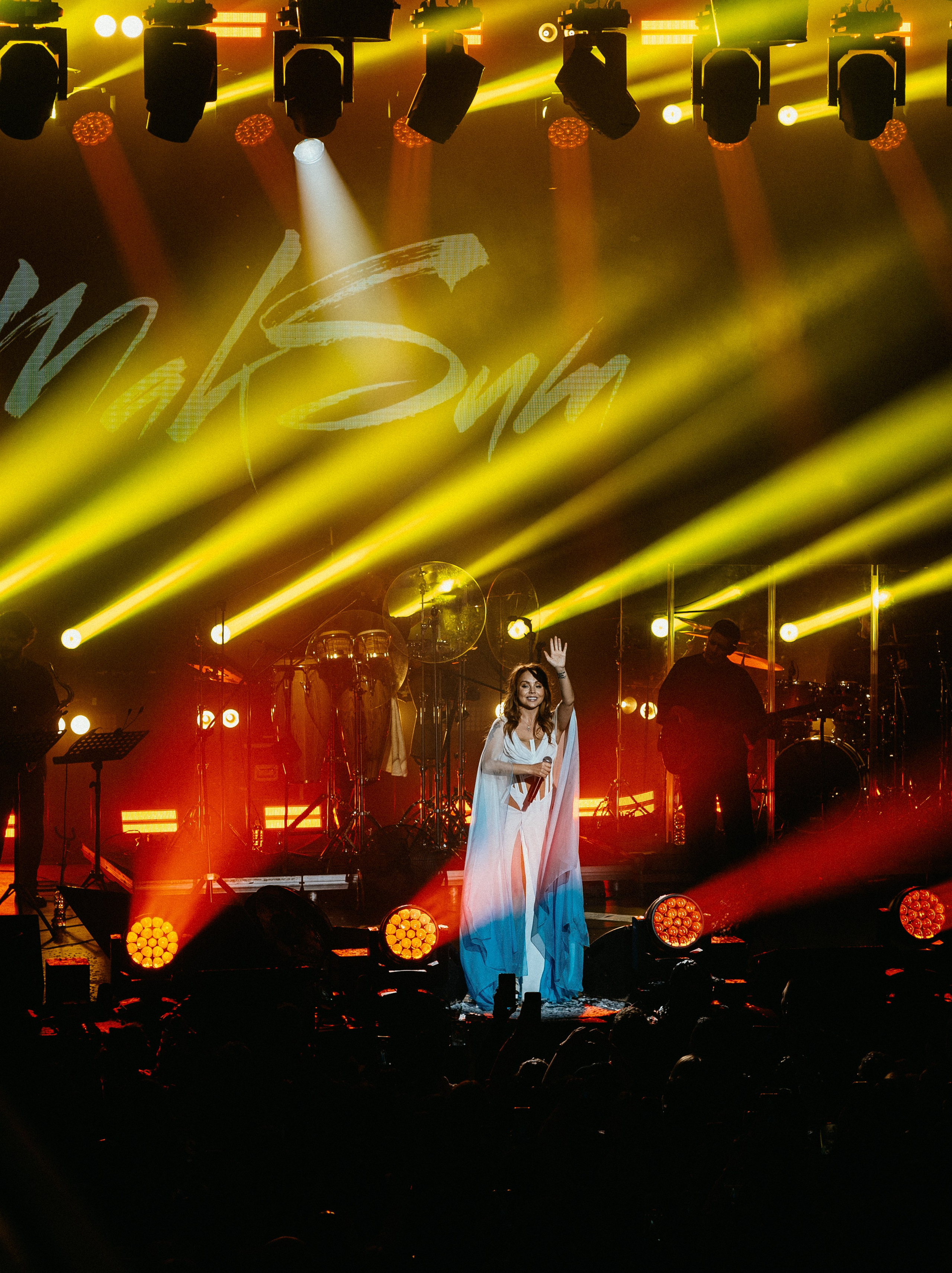 Концерт Максим в Санкт-Петербурге. Фотограф Елизавета Федосова. Репортажная съемка концерта. 