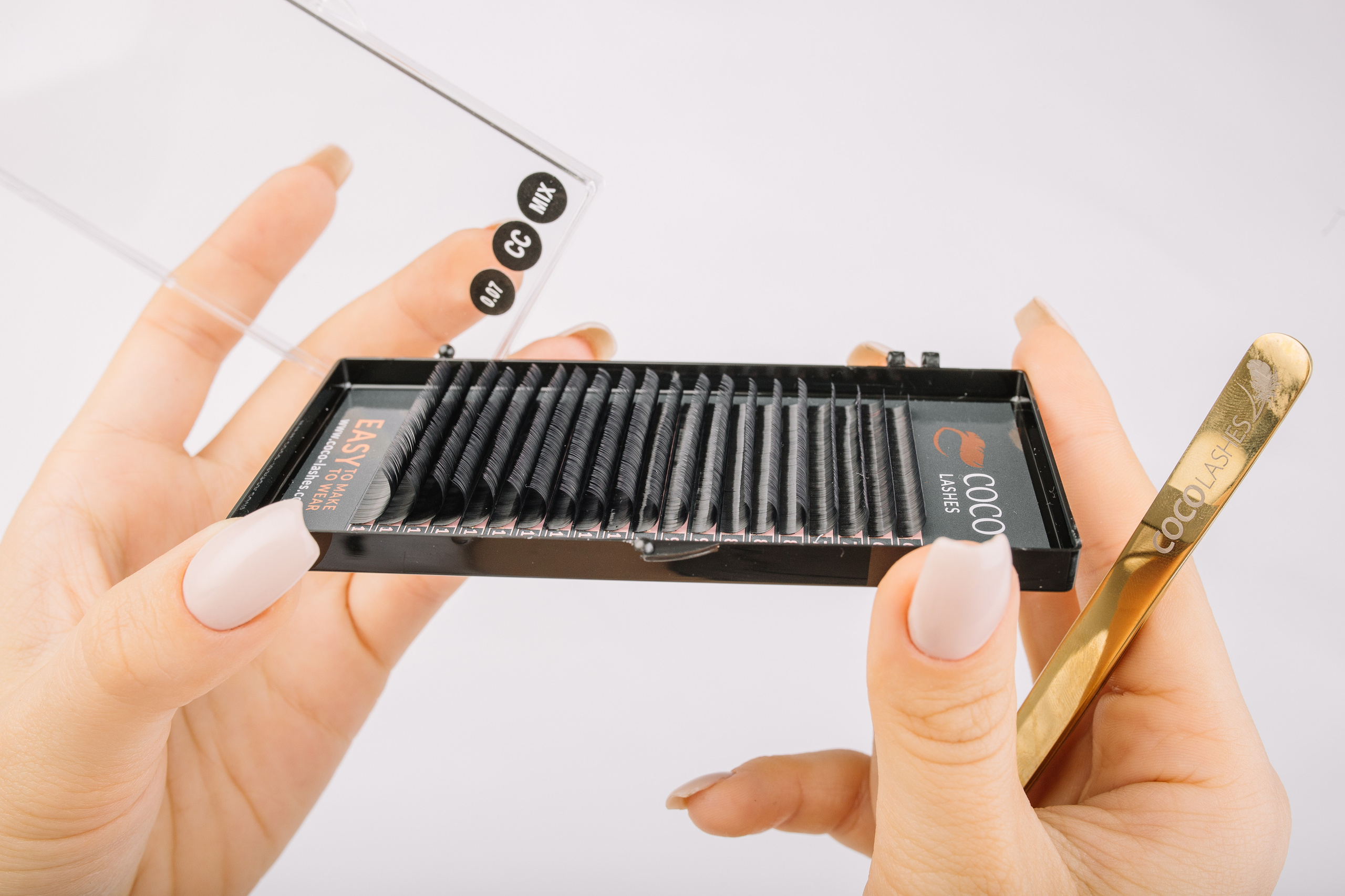 Элементы одежды и предметы. Портретный имиджевый фотограф в Москве