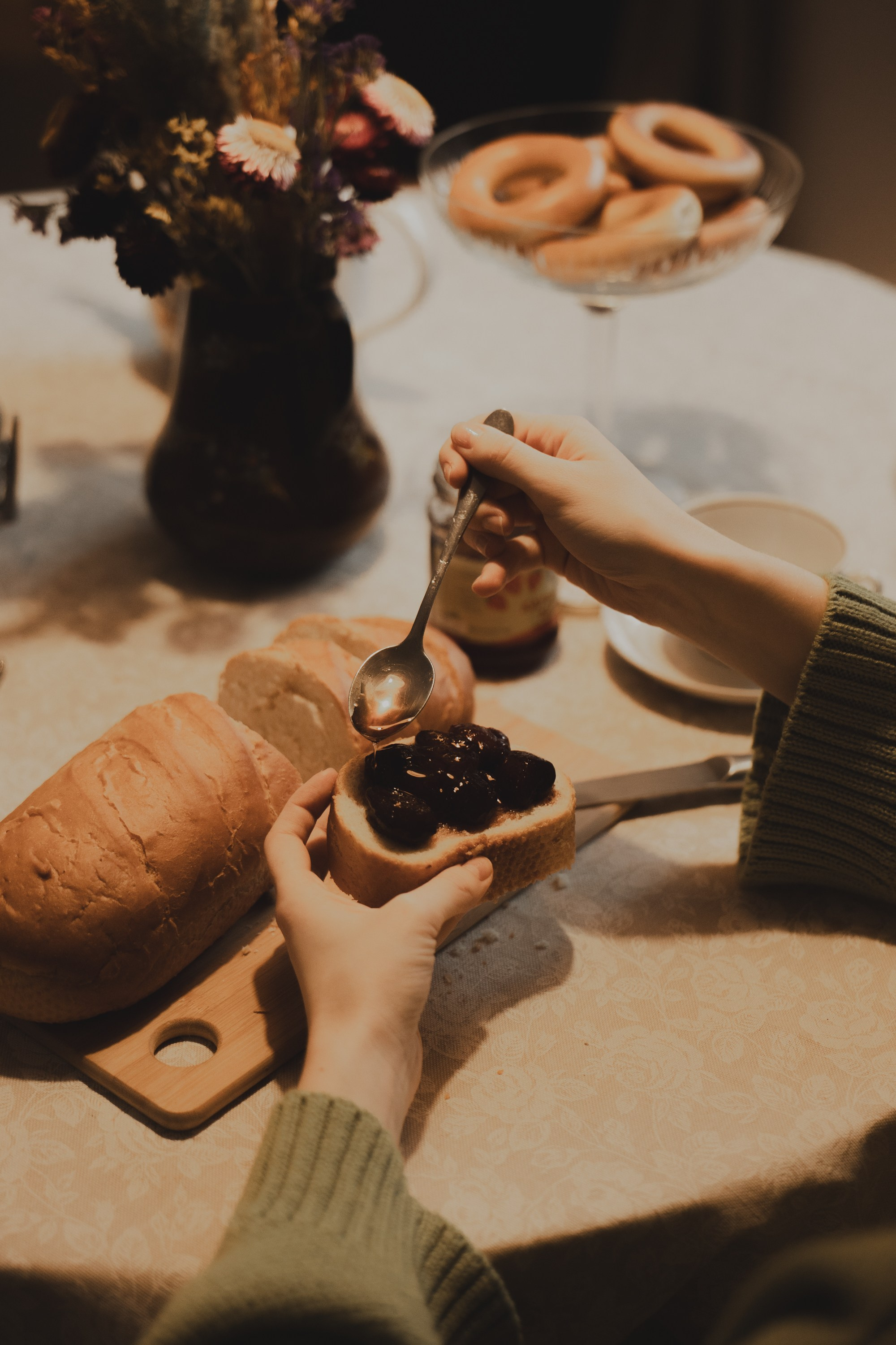 Булочка с вареньем. Фотограф Кощеева Дарья