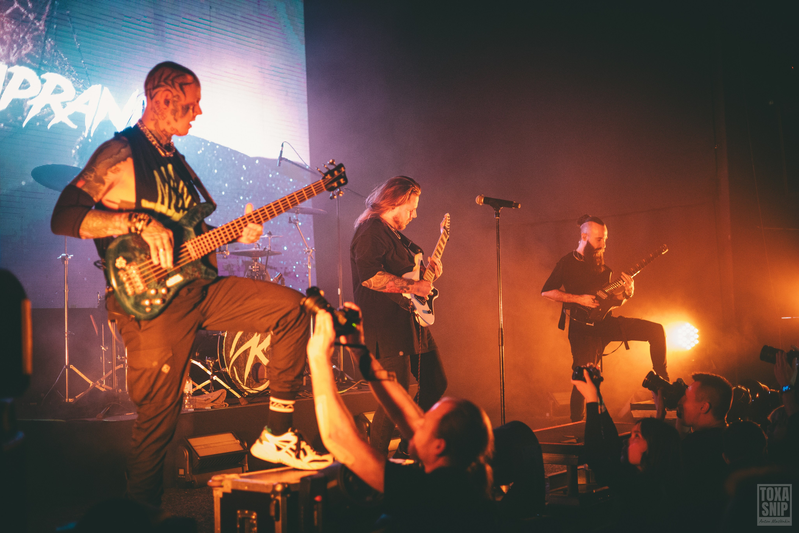 Концерт группы KAPRANOV в Москве (04.04.2025). Toxasnip Photo | Anton Maslenkin