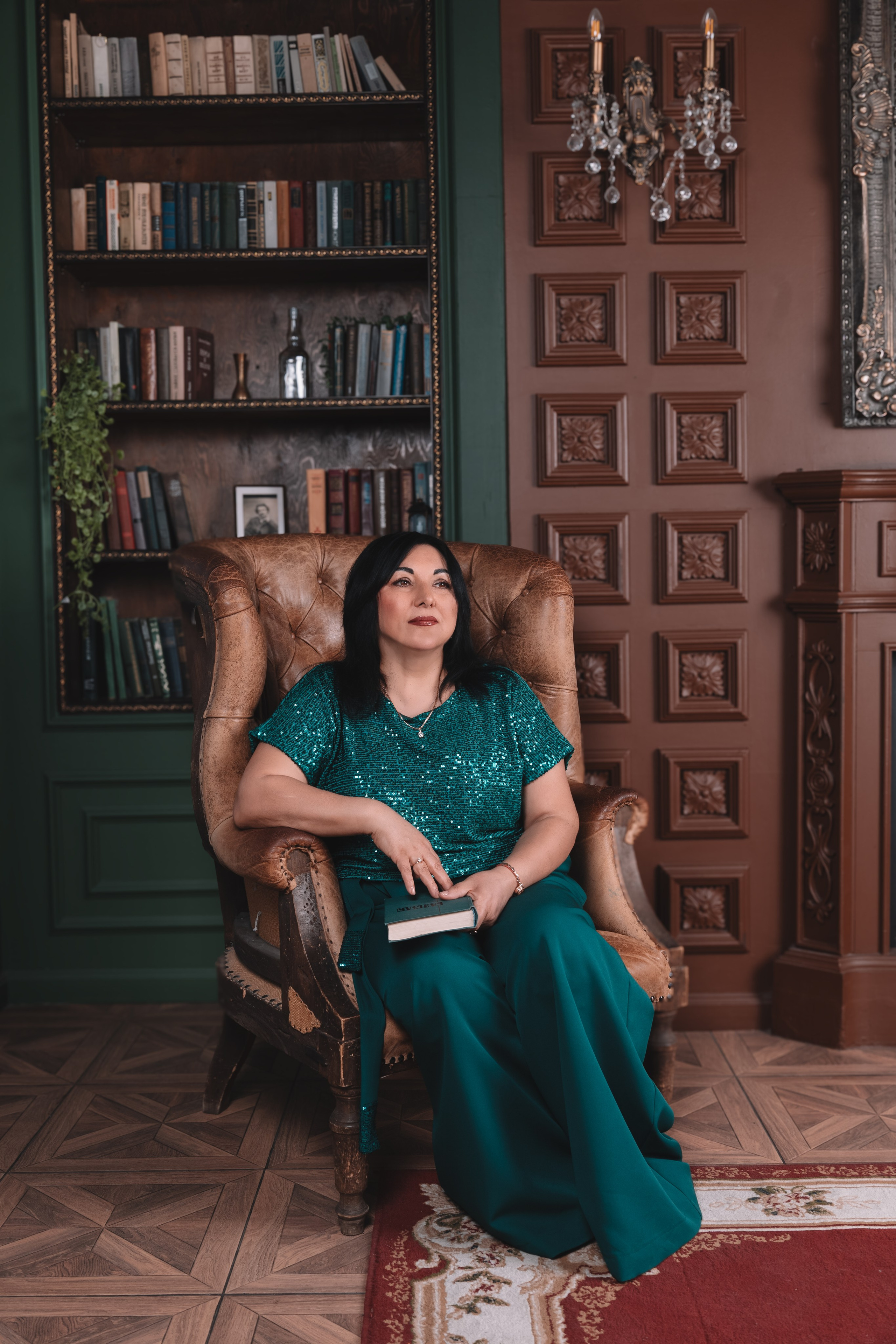 Leona Stage|Библиотека