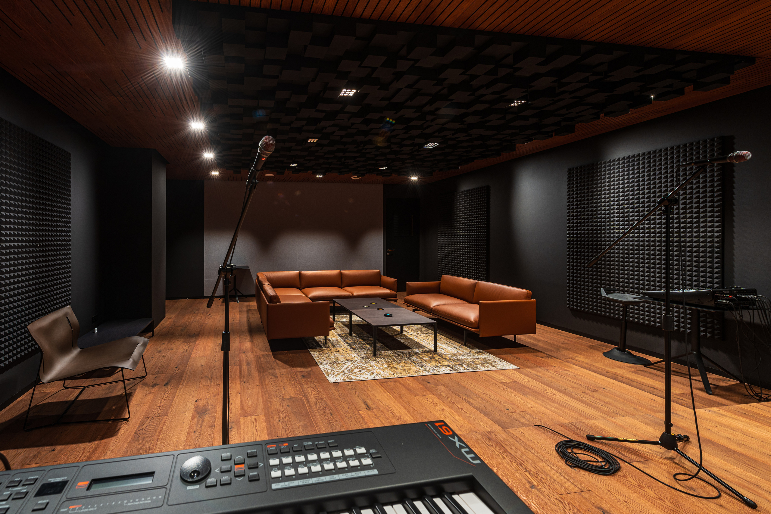 Interiors. Фотограф — Денис Богомолов