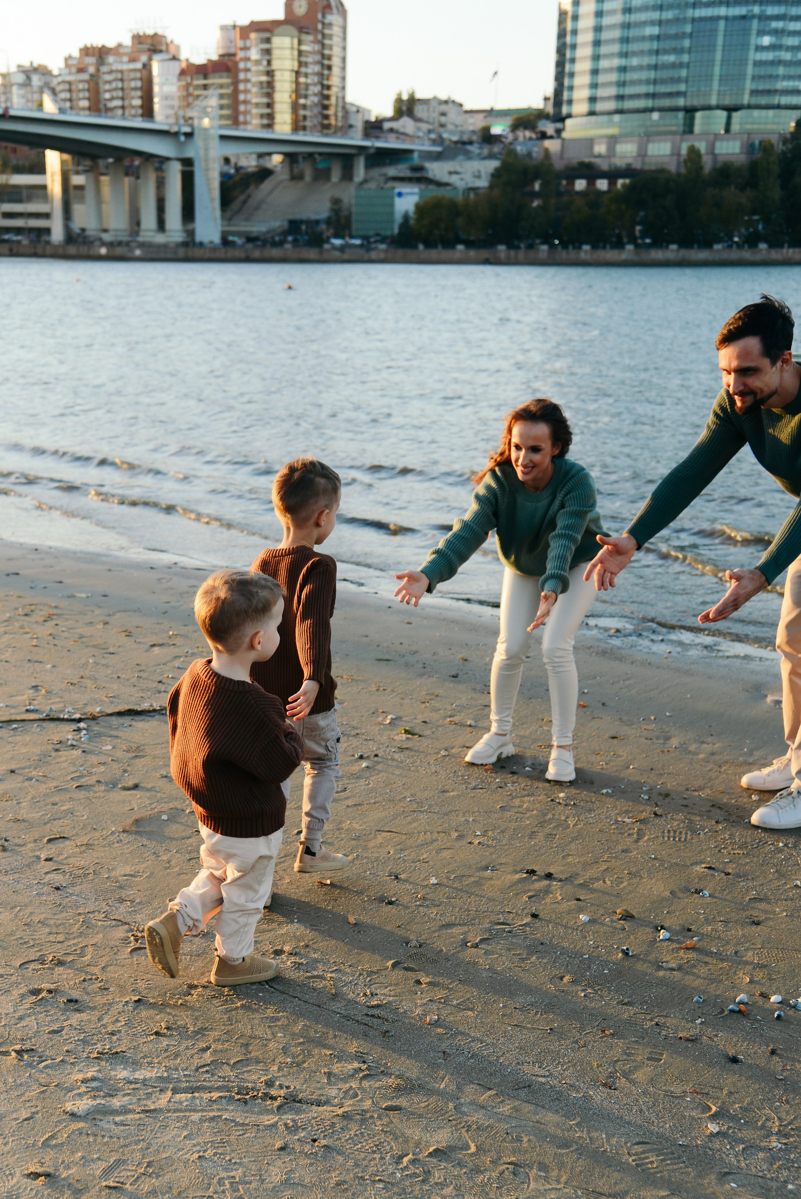 Сентябрьским теплым вечером. Фотограф Ярута Оксана / Ростов-на-Дону