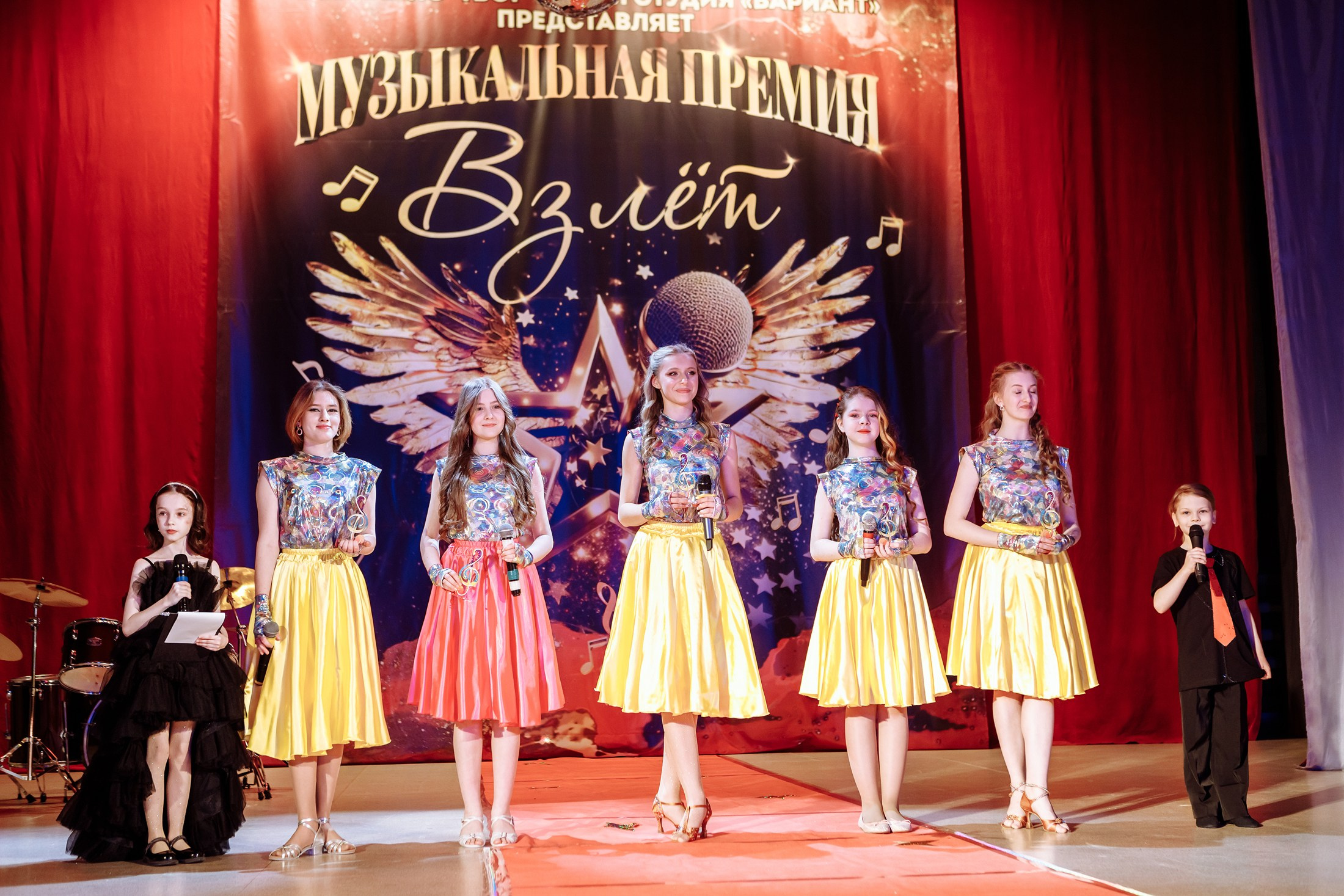 Музыкальная премия «Взлет». Фотографы в городе Волгограде — Людмила Агеева и Алексей Околелов