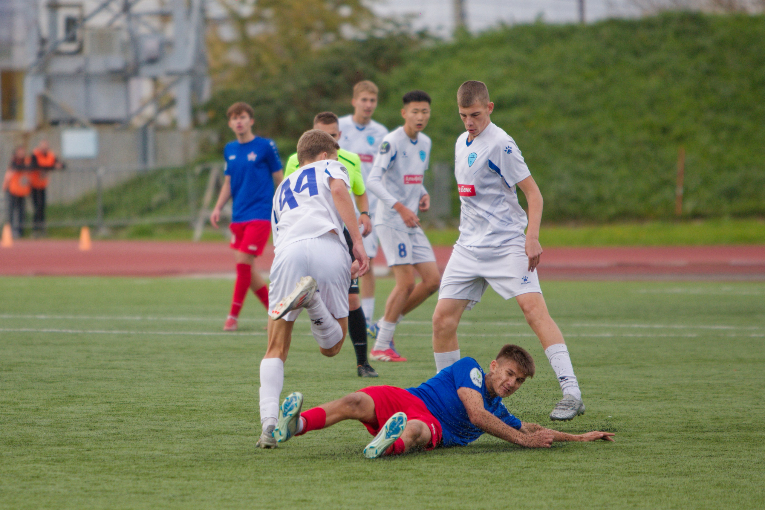 Матч ЮФЛ Сахалин-Хабаровск (U-18). Кутузов Евгений Фотограф в Южно-Сахалинске