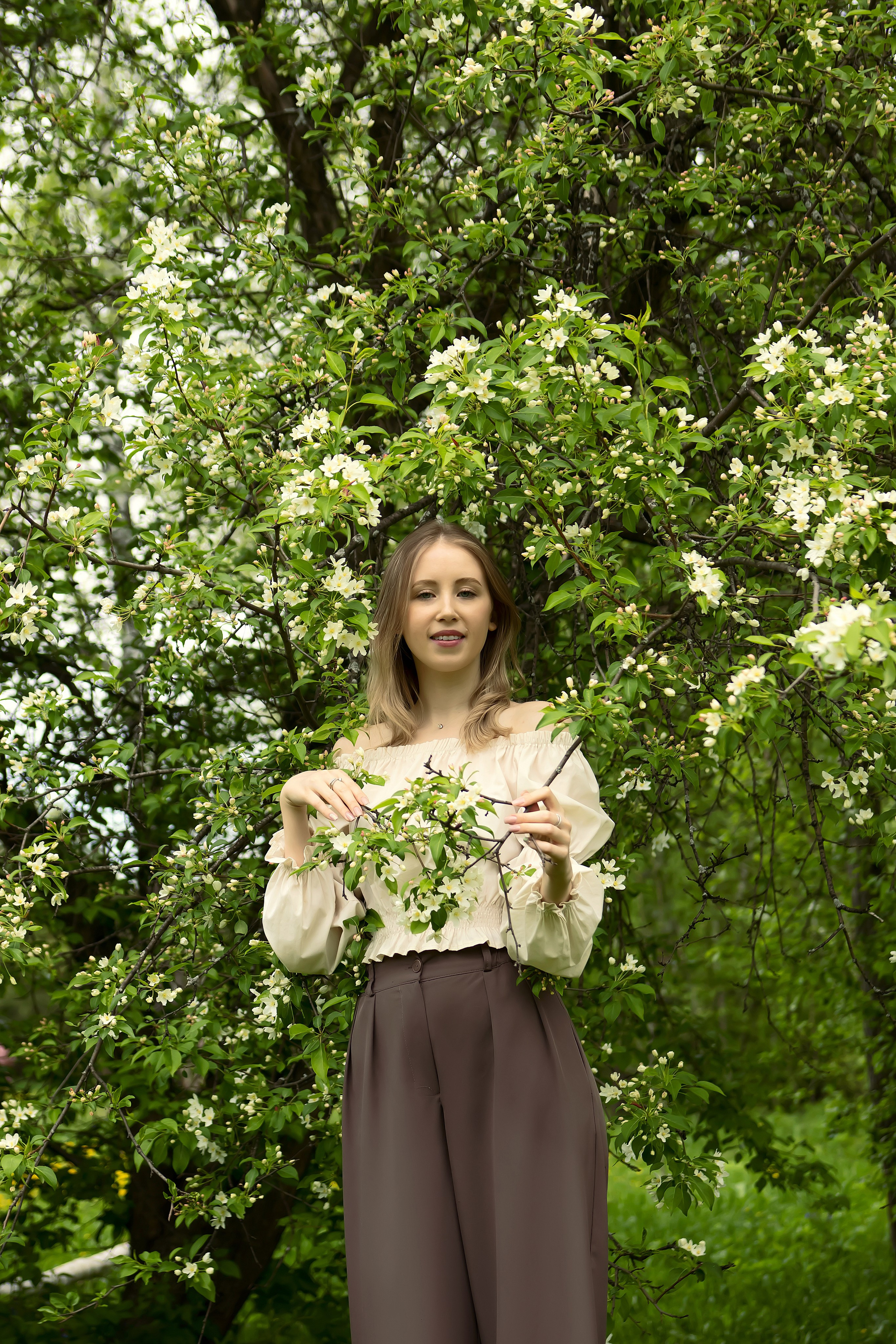 Индивидуальная фотосессия на цветении. Детский и семейный фотограф Кемерово Антонина Семеркова!