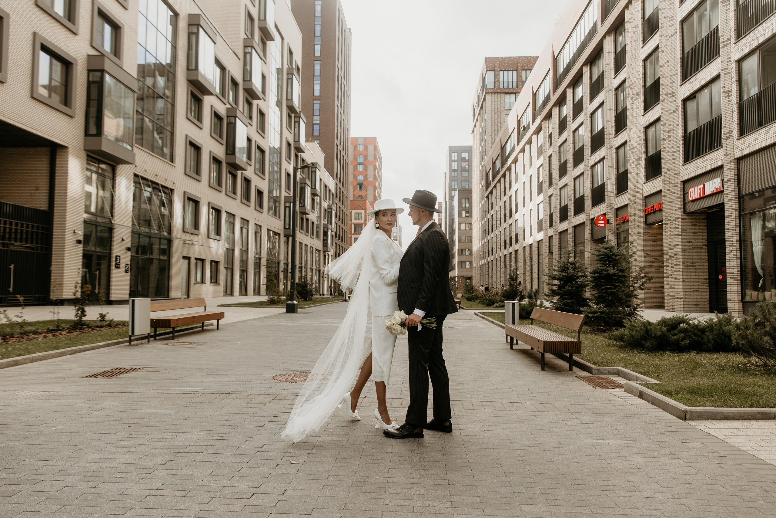 Где провести прогулку на свадьбе. Свадебный фотограф Калуга Москва Диана Румянцева