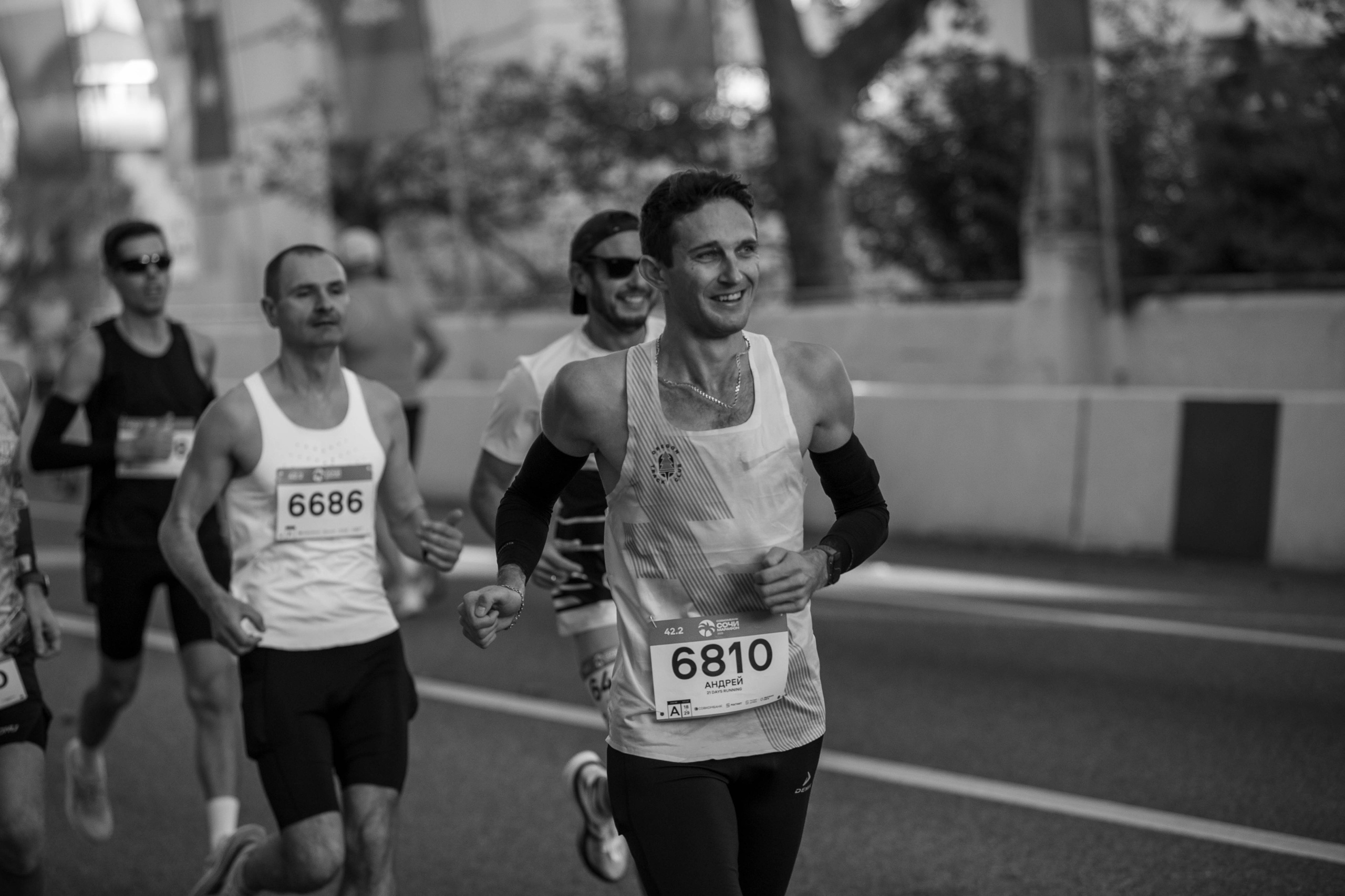 Сочи Марафон по бегу — 2025.11.03. Фотограф из Сочи Регина Труфанова