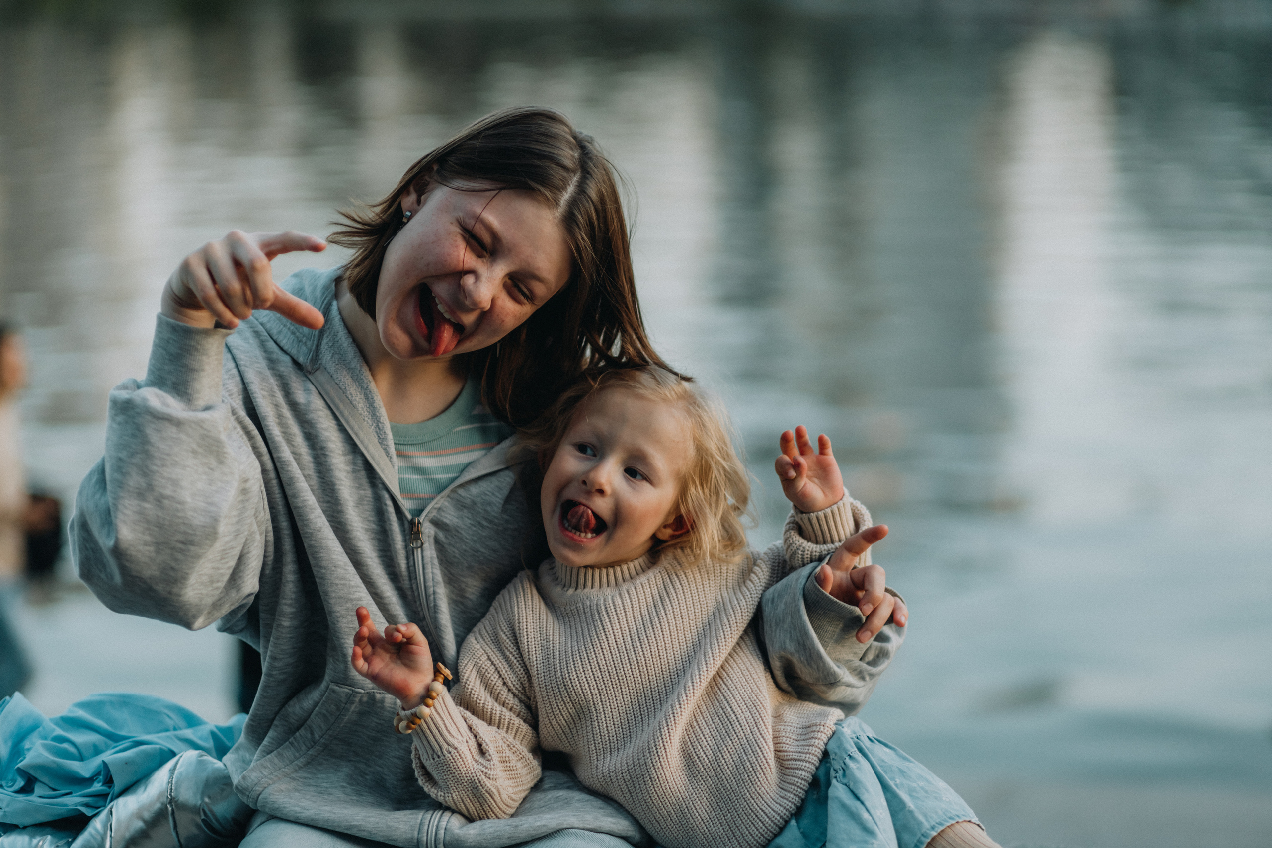 Сестренки прогулка. Семейный и детский фотограф в Екатеринбурге Светлана Гостюхина