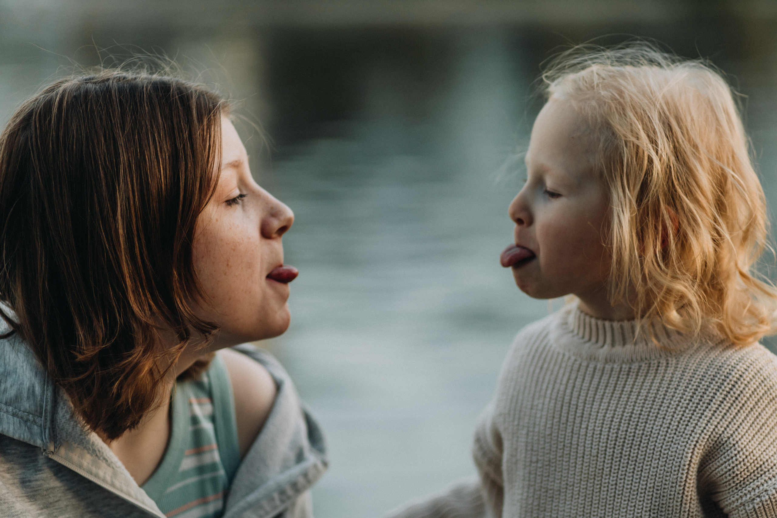 Сестренки прогулка. Семейный и детский фотограф в Екатеринбурге Светлана Гостюхина
