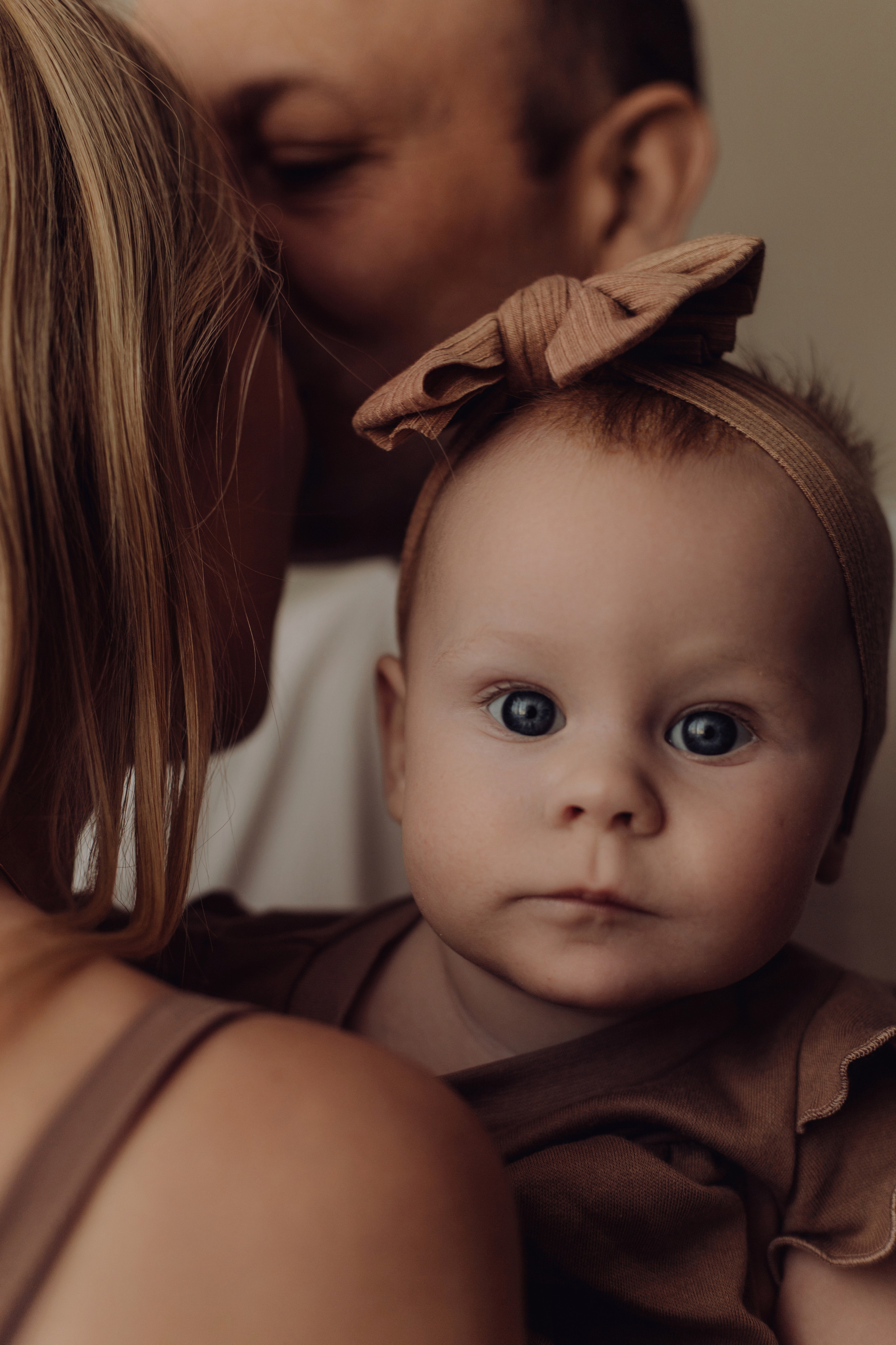 Оксана и семья, домашняя фотосессия. Семейный и детский фотограф в Екатеринбурге Светлана Гостюхина