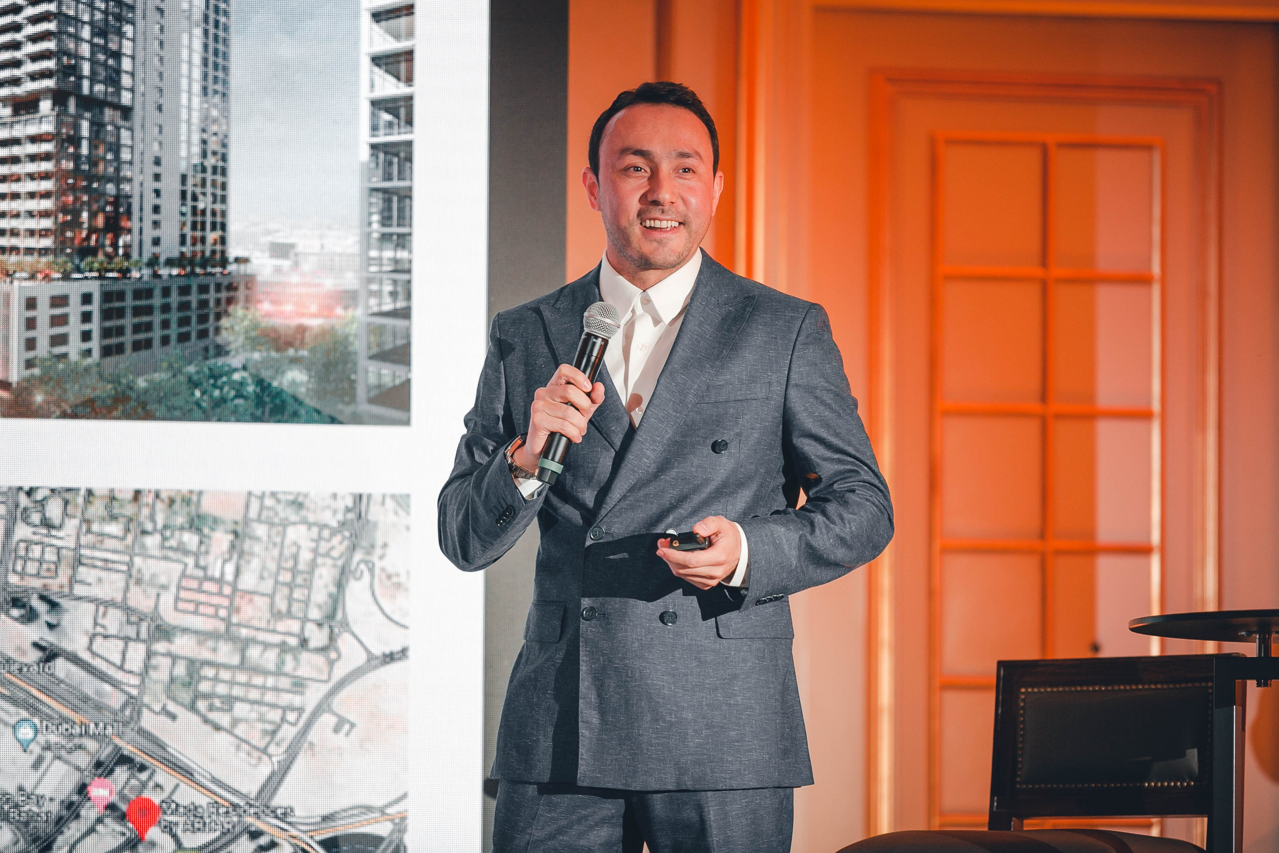 INVEST DUBAI EXPO MOSCOW'23. Репортажный фотограф Андрей Герасимов