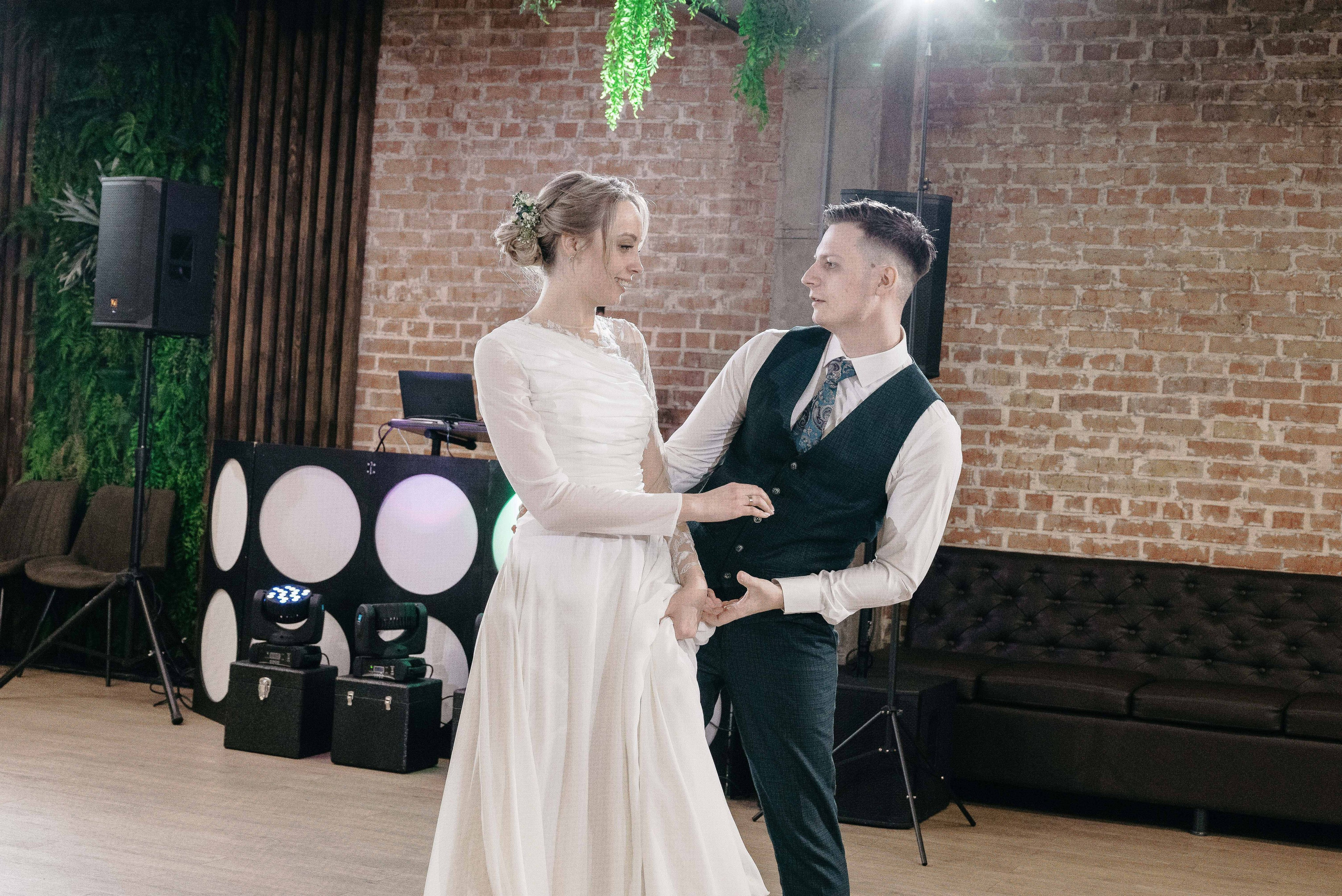 Артем и Галя. Тамара Власова