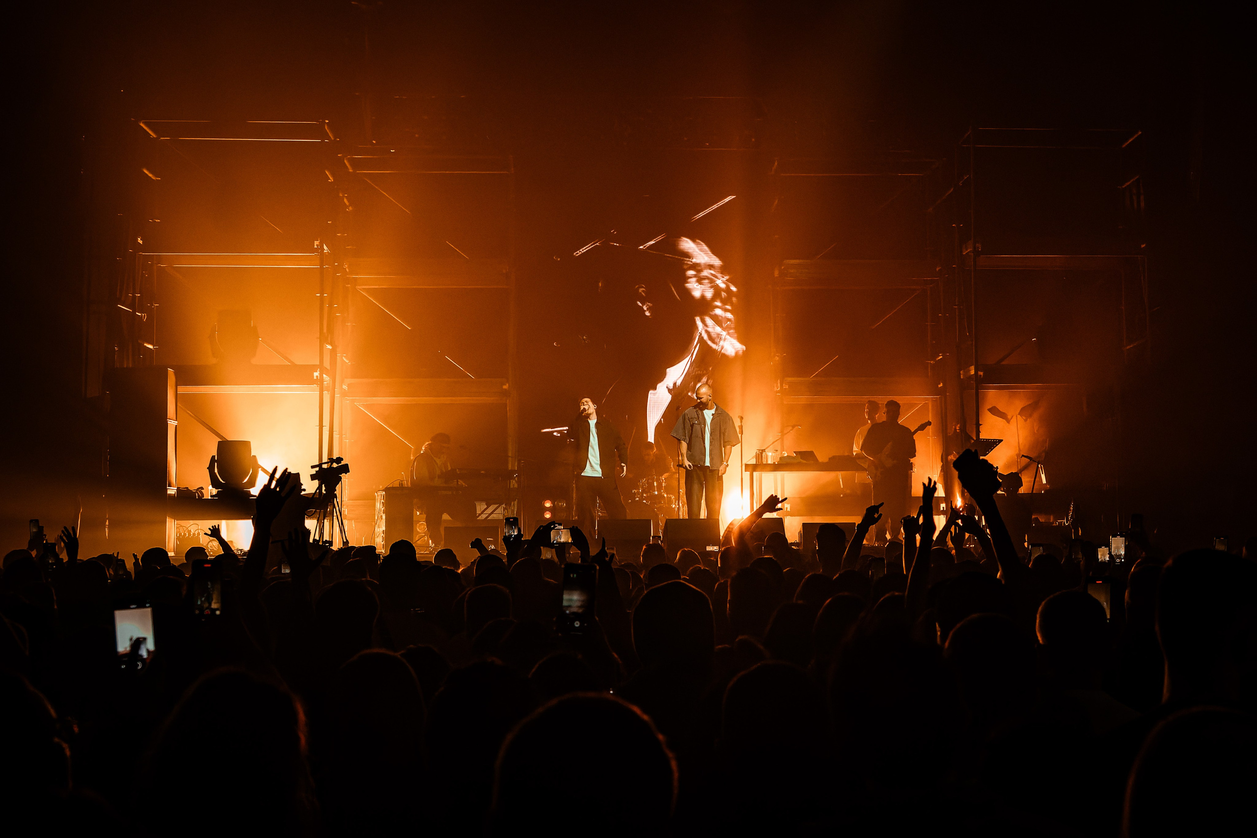 LOC DOG / МОСКВА / 2025. OOPS