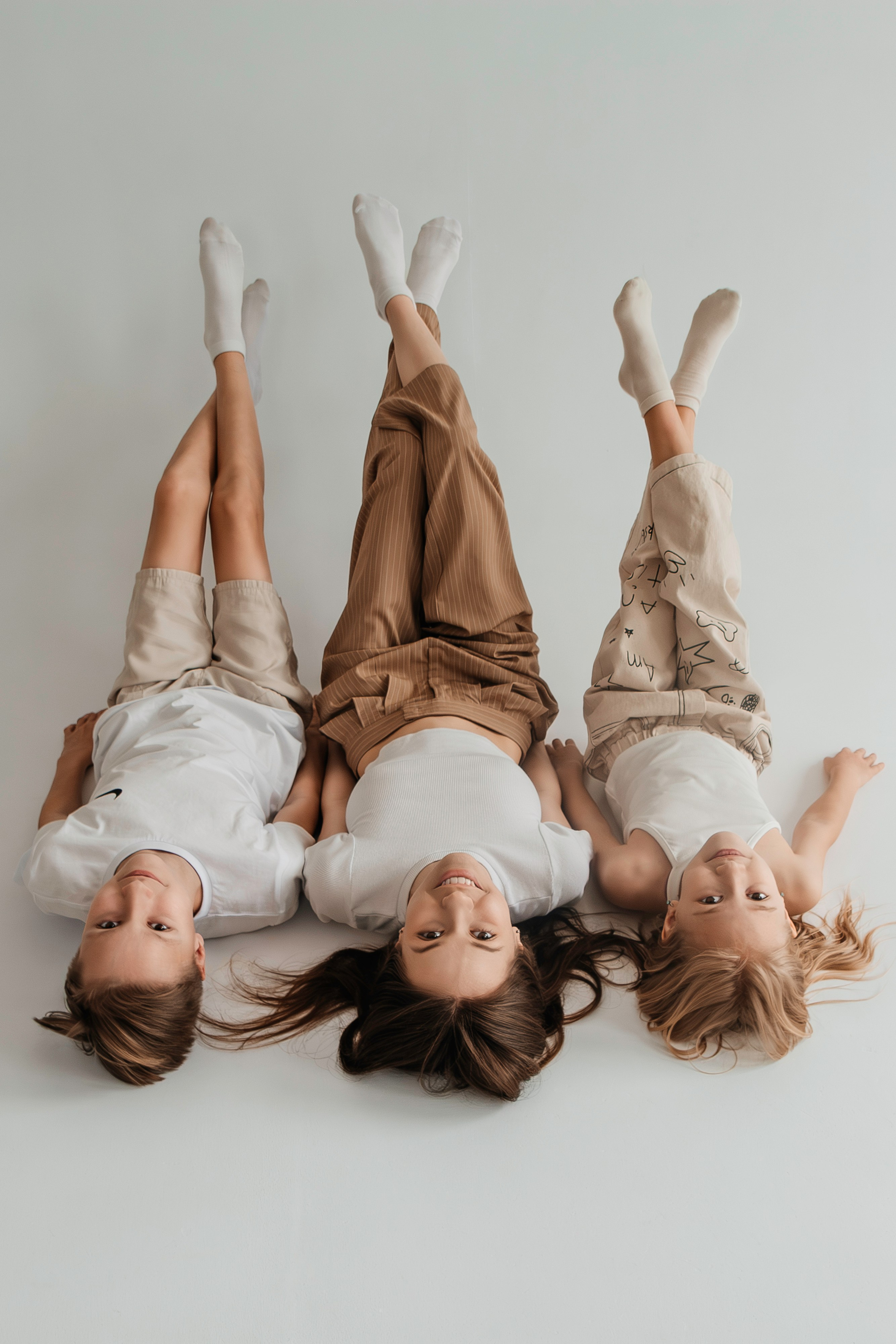 Семейная минималистичная фотосессия. Семейный и детский фотограф Кущ Наташа