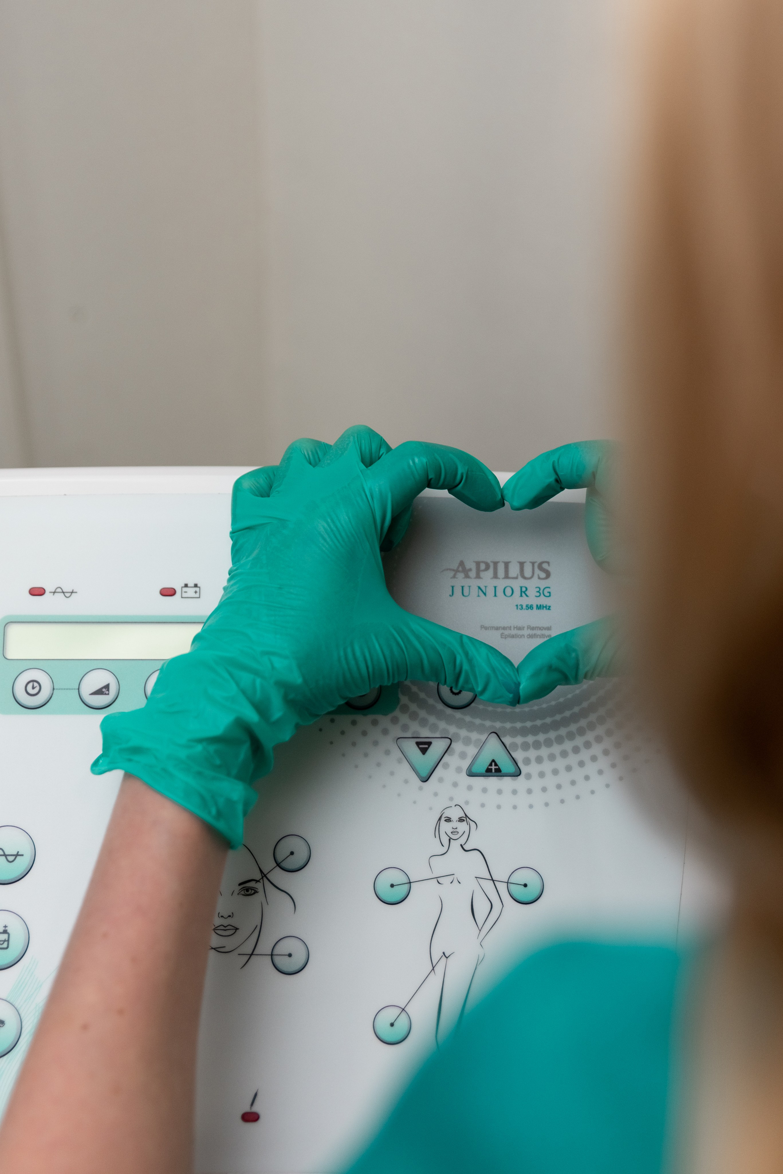 Светлана Дремлюга, мастер электроэпиляции. Фотограф Алеся Груздо Волгоград