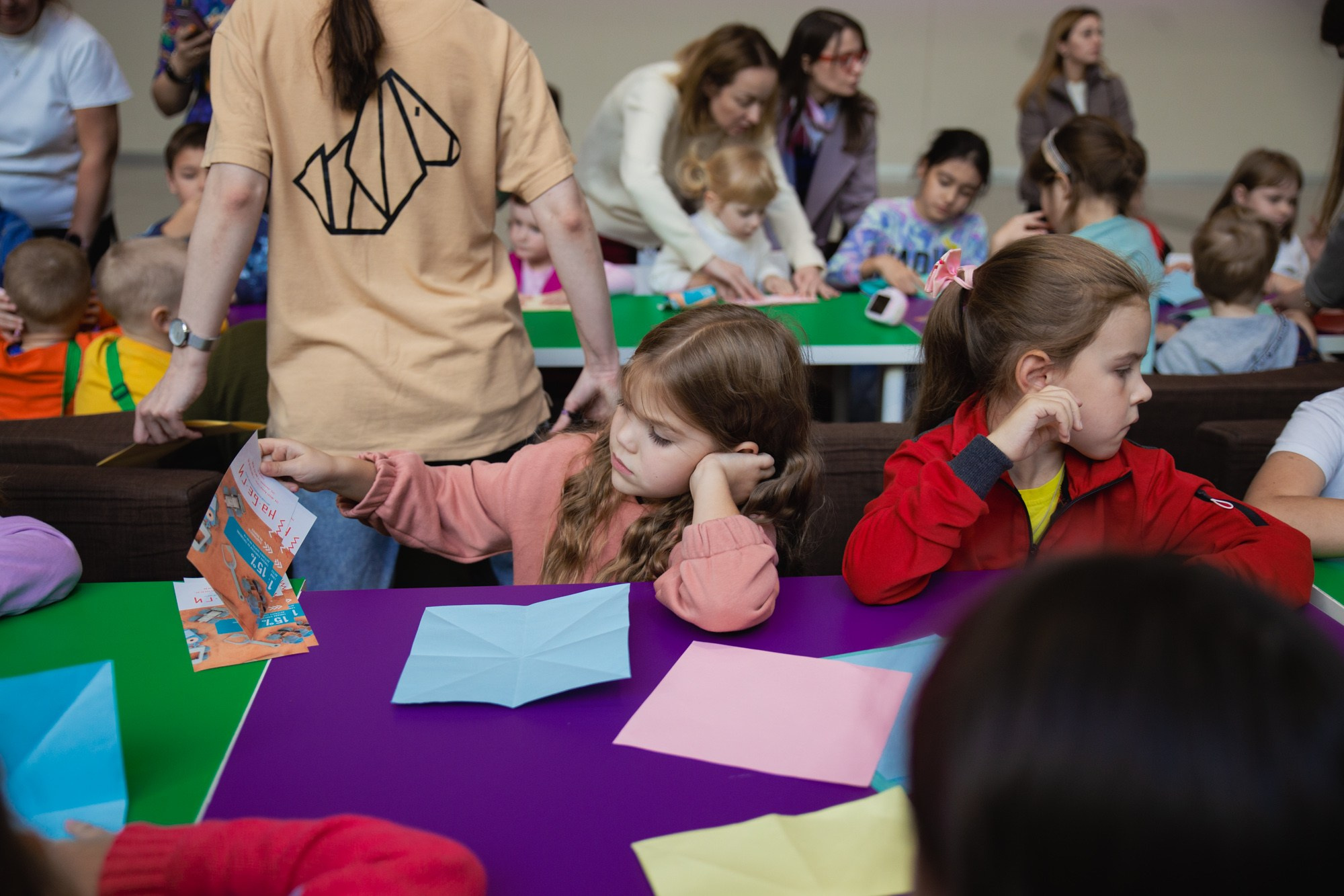 Сказка в ТЦ Океания. Репортажный и концертный фотограф в Москве Анастасия Осень