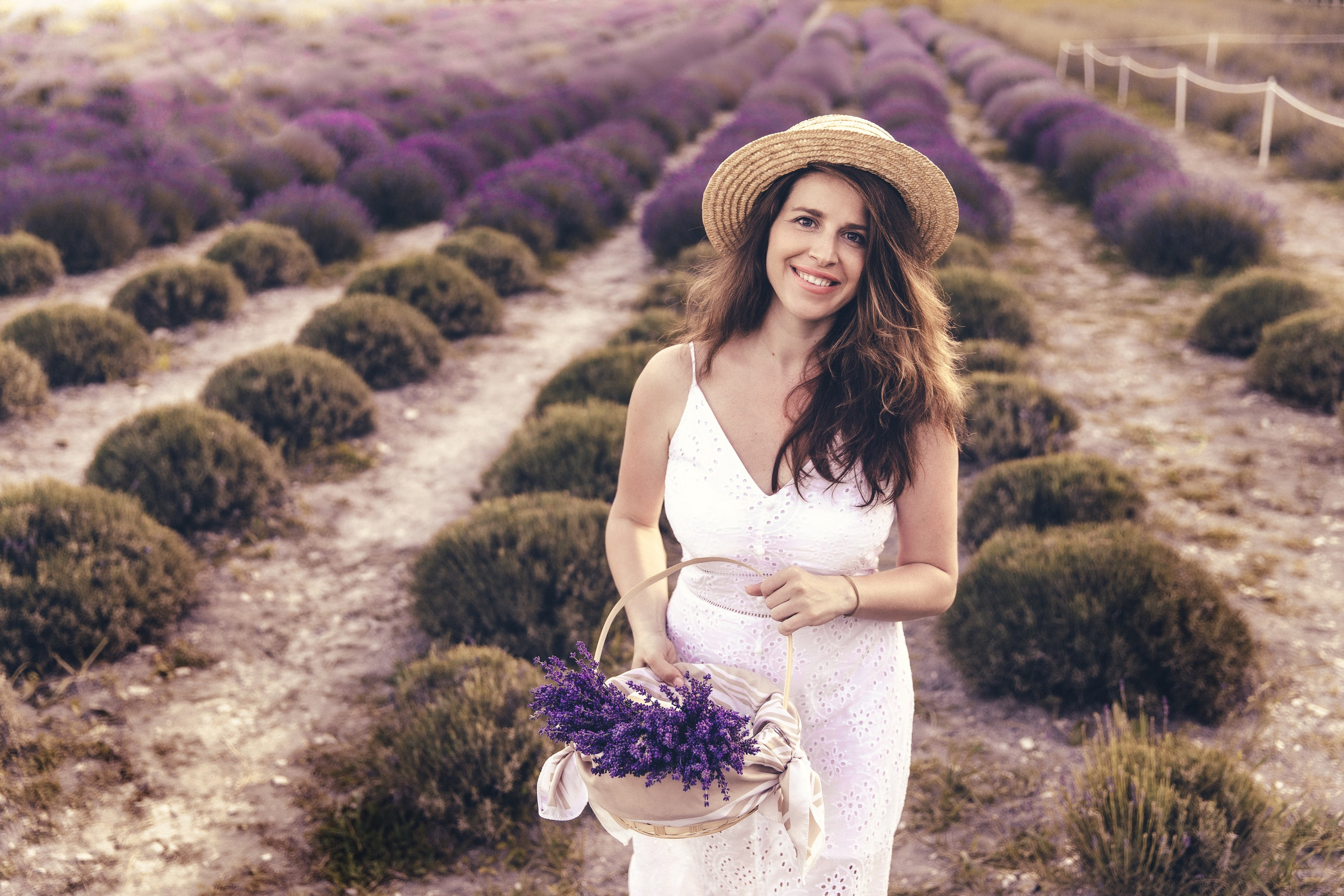 Фотосессия в лаванде Геленджик. Свадебный фотограф в Геленджике Мария Четверикова