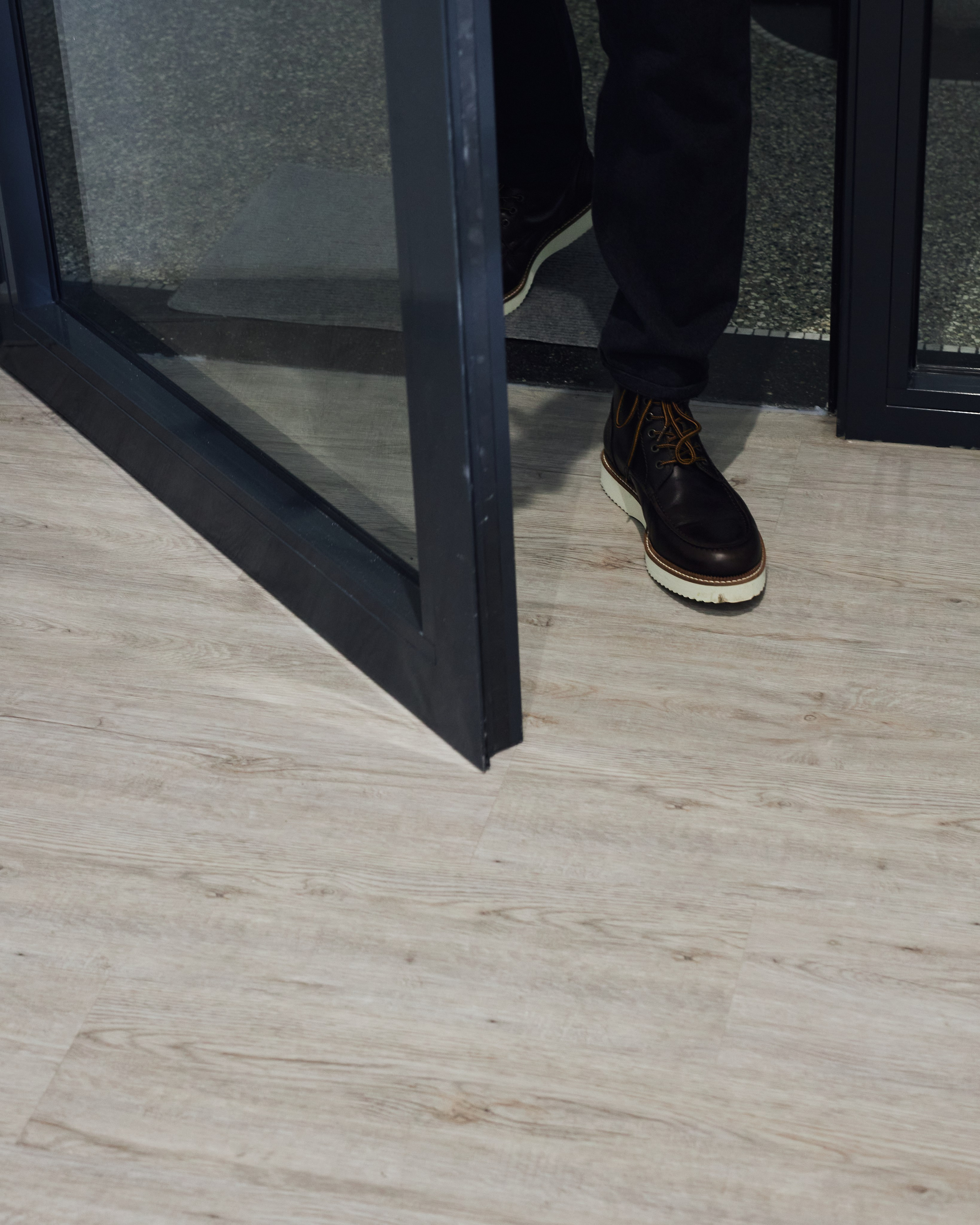 Floor. Коммерческий фотограф в Праге Кисель Екатерина