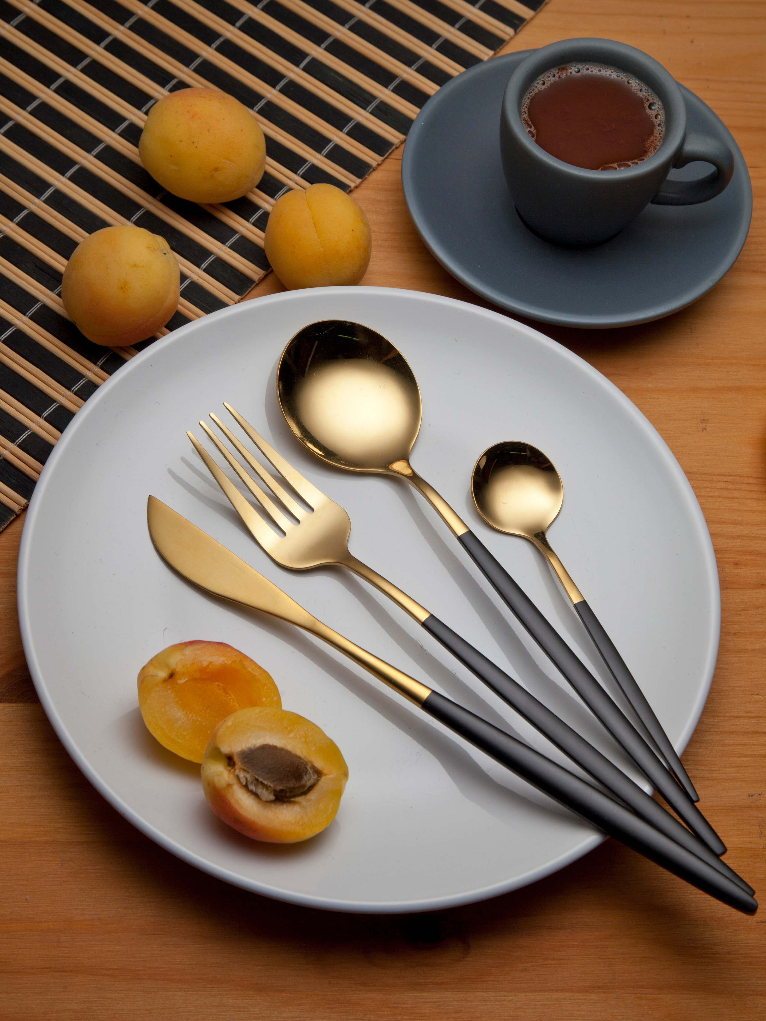 Рекламная съемка. Столовые приборы. Фотограф Мария Кольцова