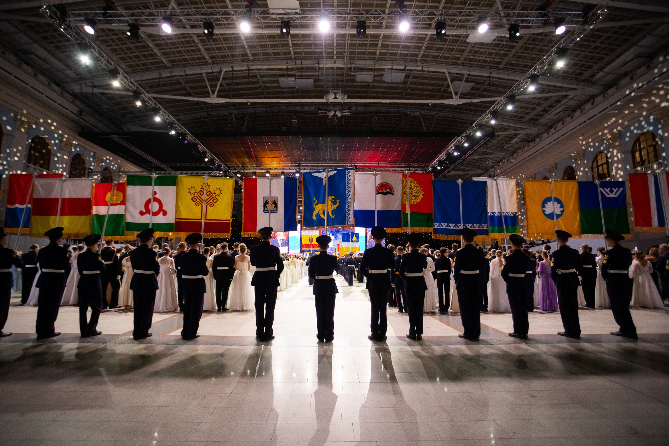 Кадетский бал. VICTOR SAPOZHNIKOV